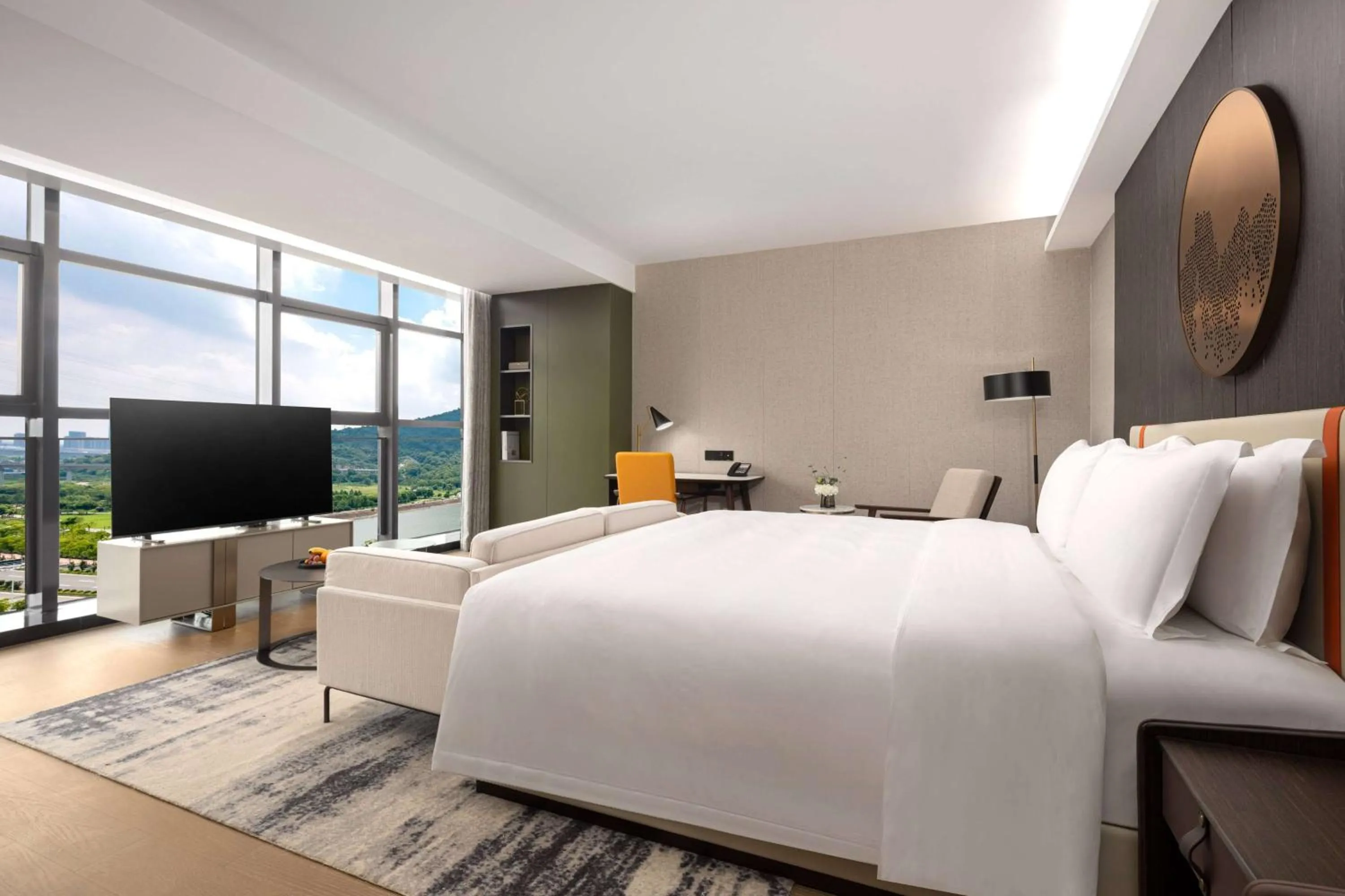 Photo of the whole room, Bed in Wyndham Taizhou West