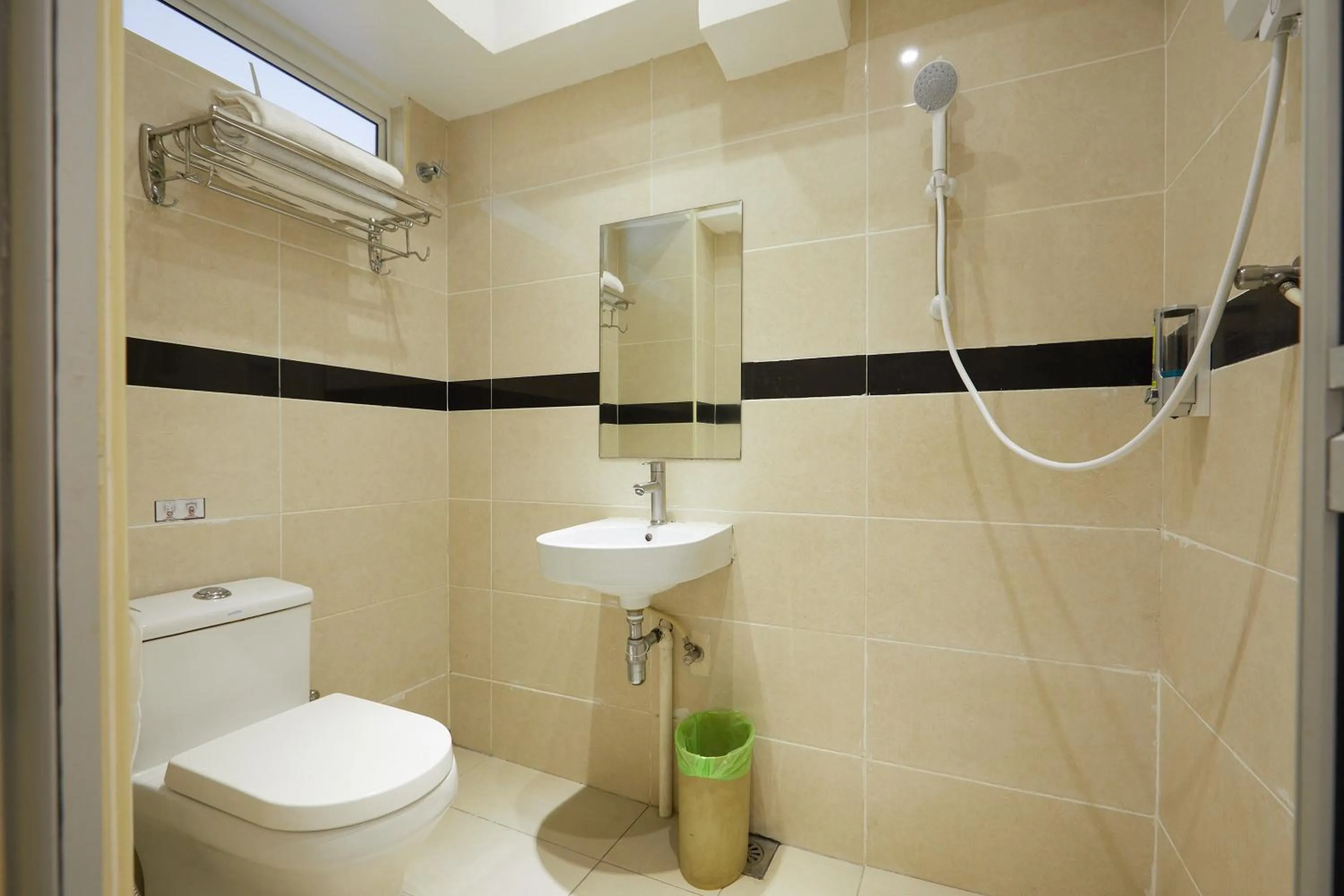 Shower in SunGold Inn