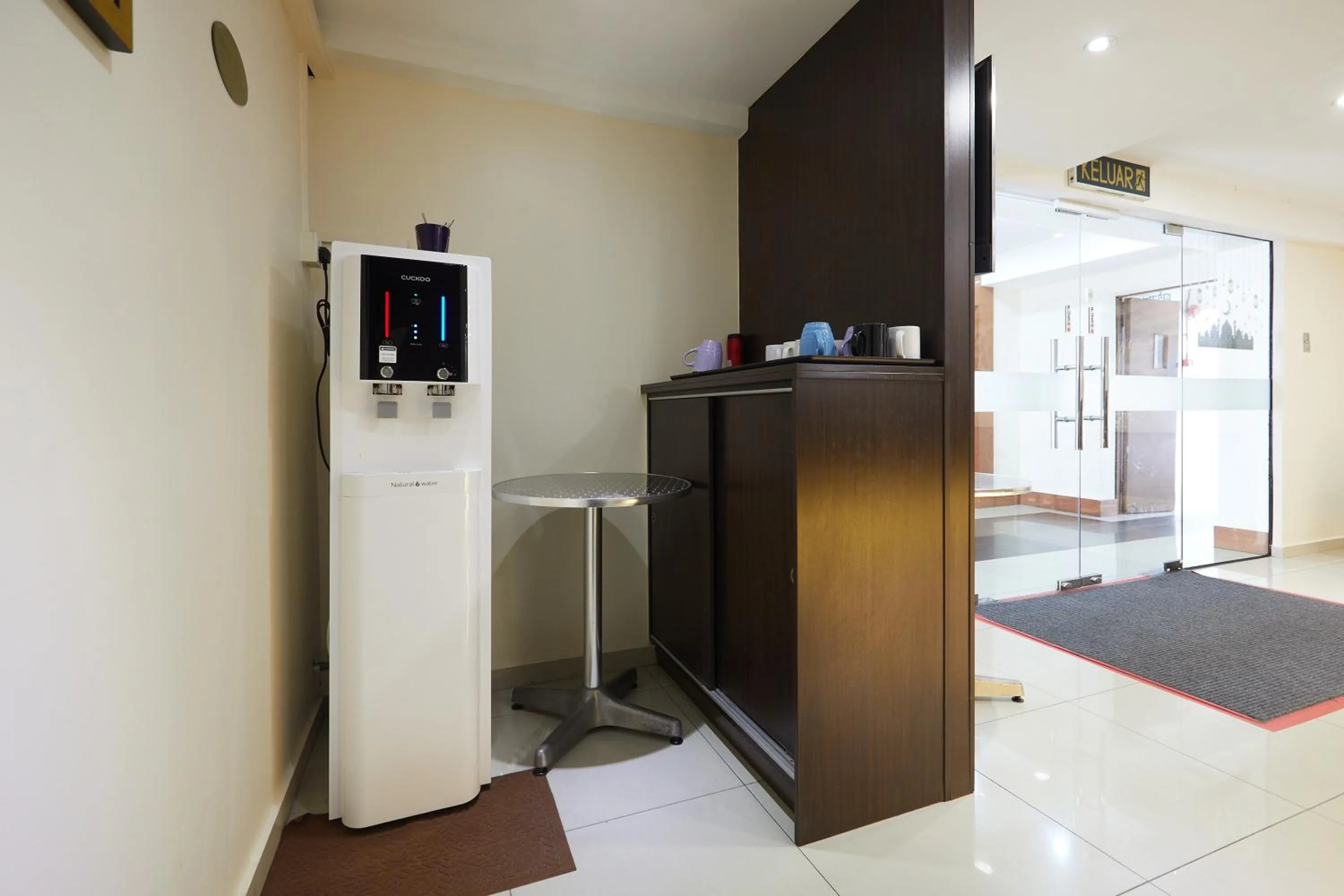 Kitchen or kitchenette in SunGold Inn