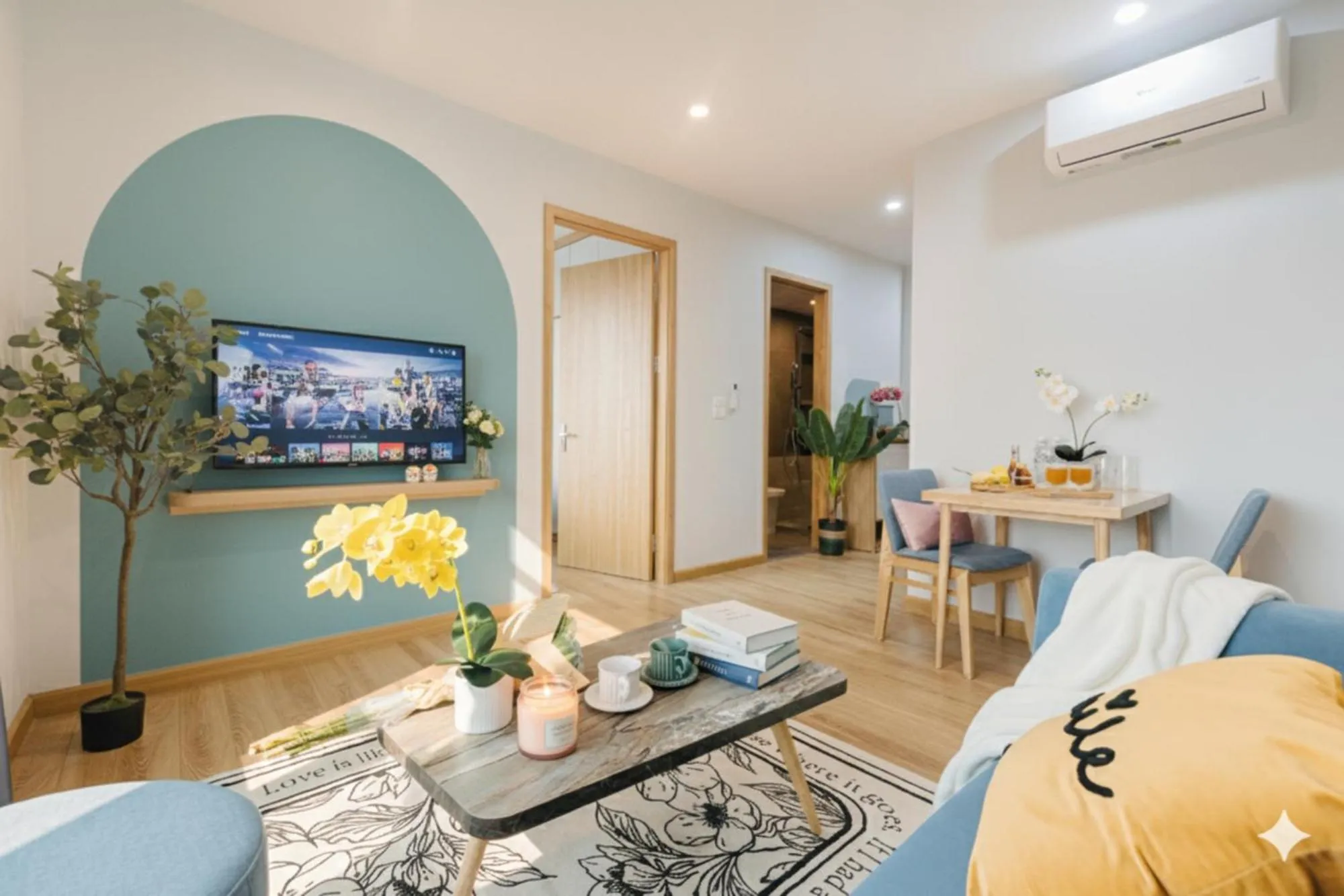 TV and multimedia in Crescendo Urban Stay - STAY 24h