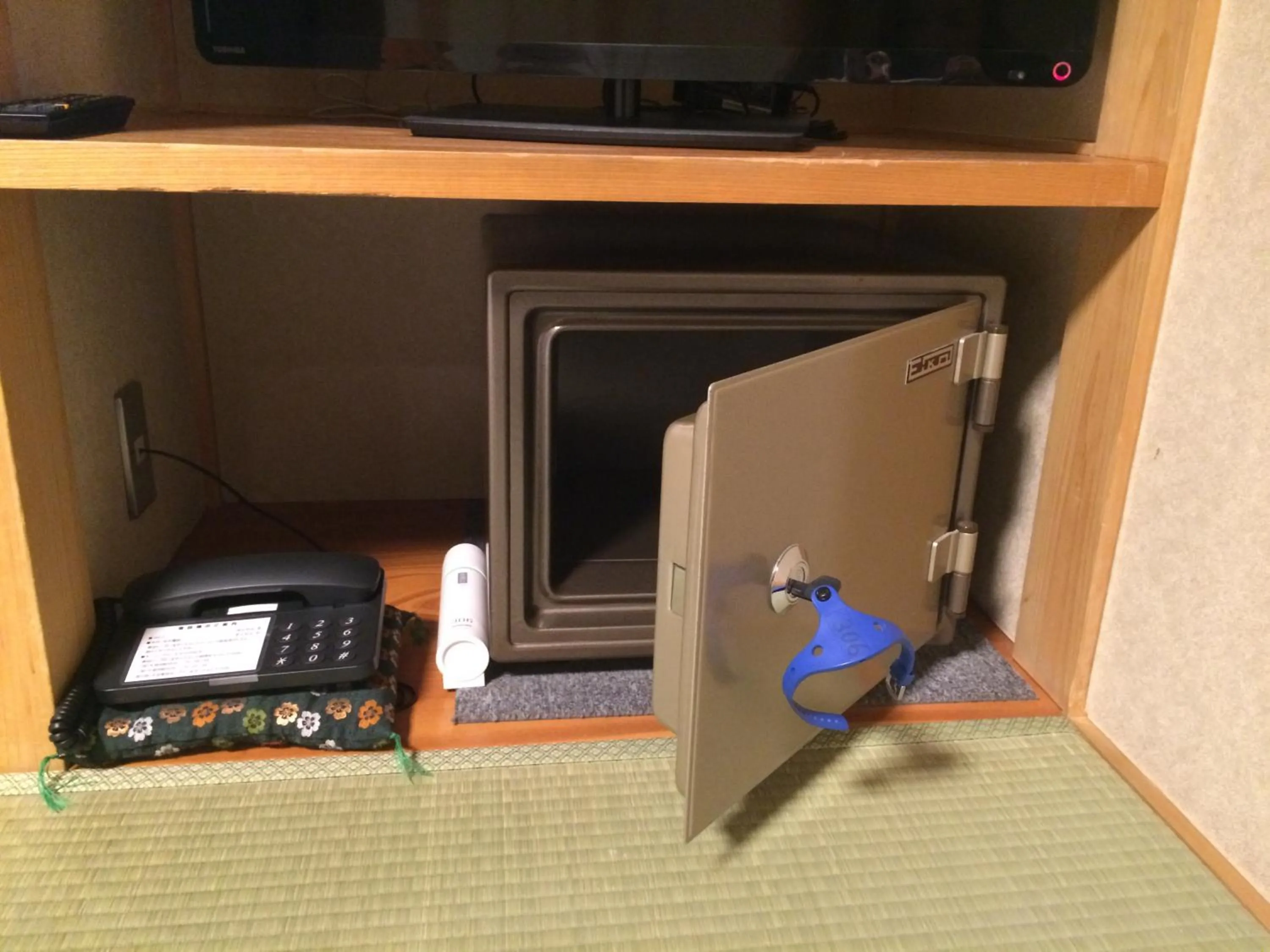 Decorative detail in Awanoyu