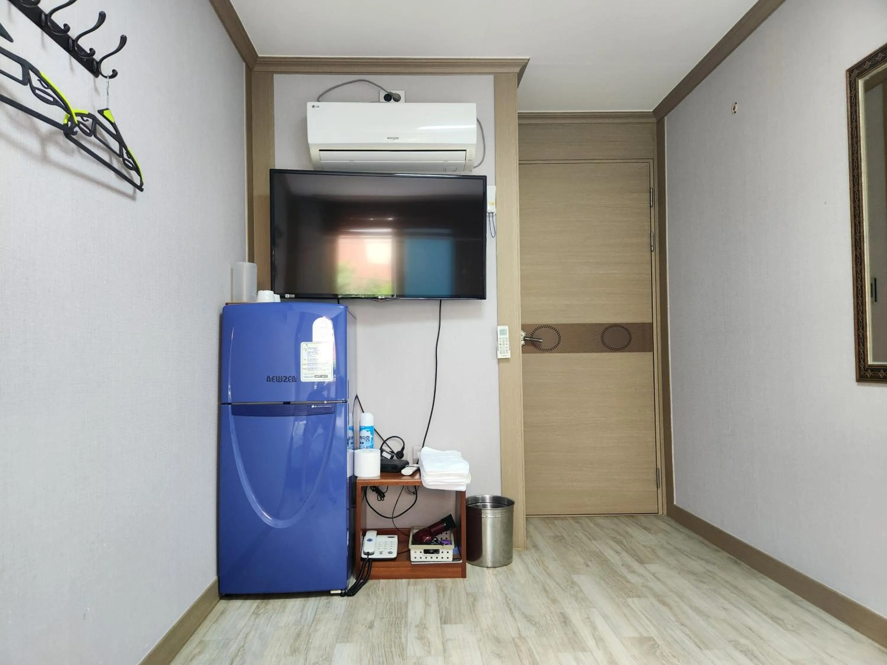 TV and multimedia in e comfy Hotel