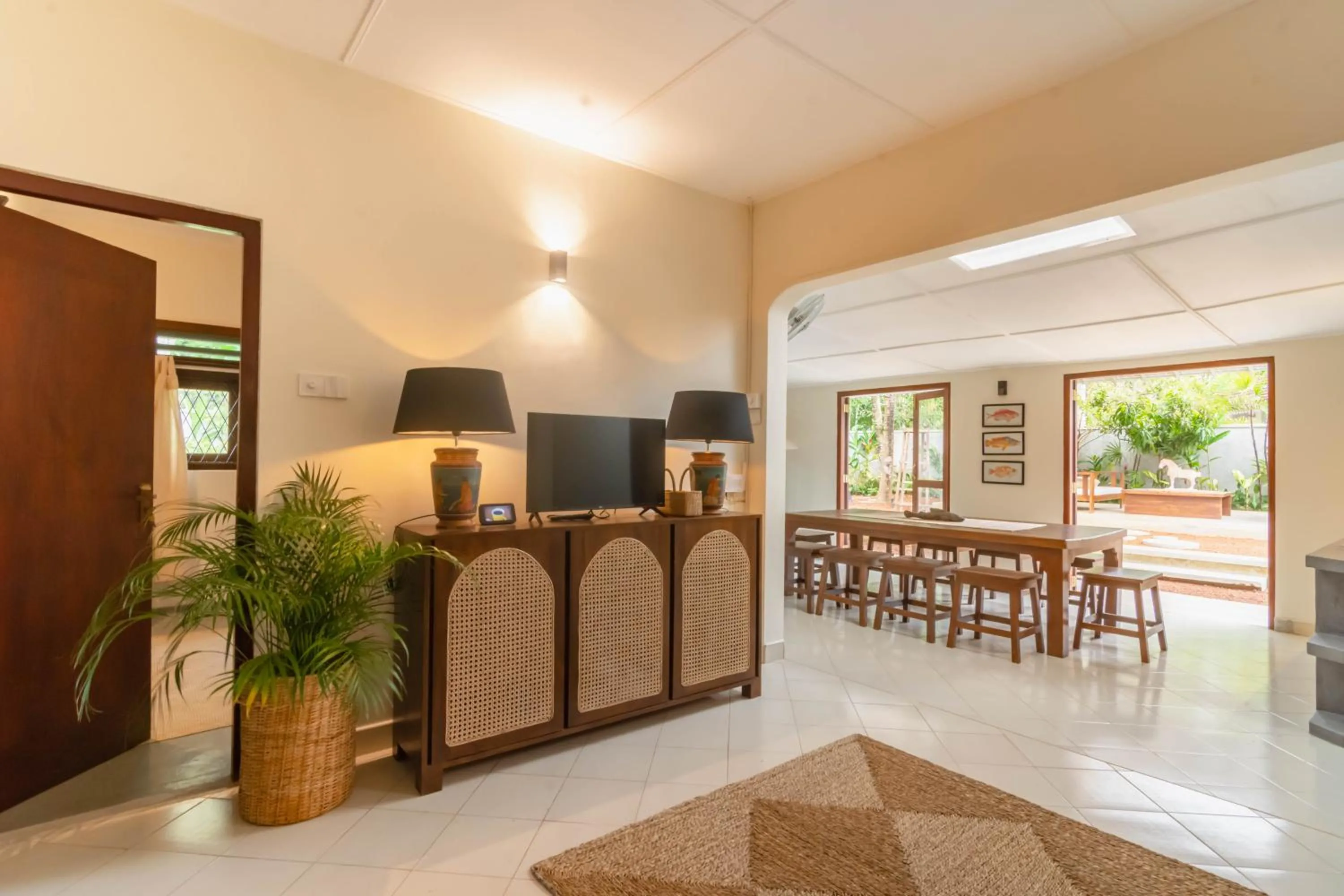 Communal lounge/ TV room in Sattva Ahangama