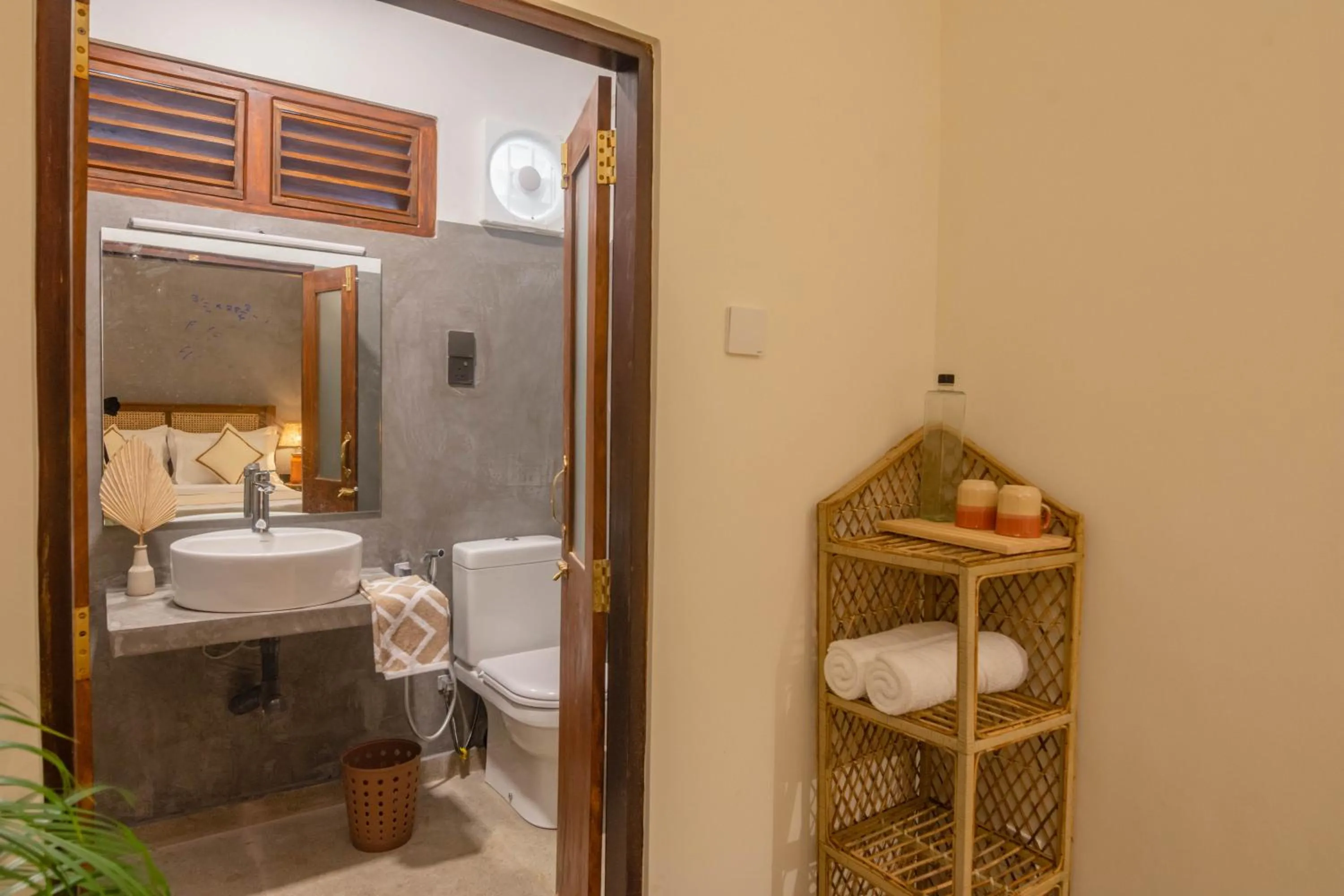 Shower in Sattva Ahangama