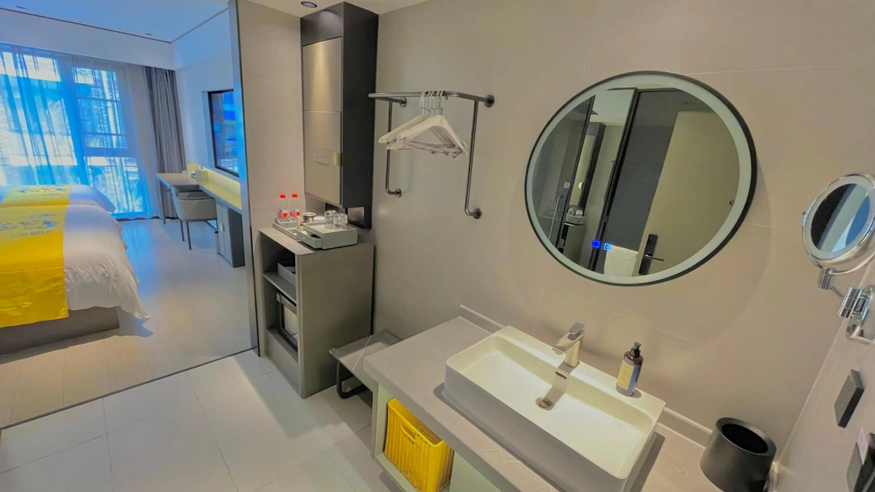 Photo of the whole room, Bed in Gongxili - Xige Hotel