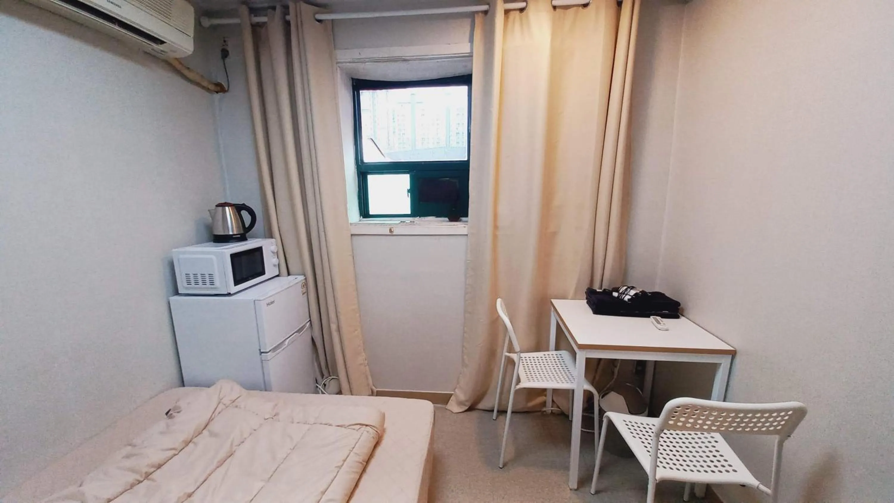 Photo of the whole room in Sujeongjang Inn