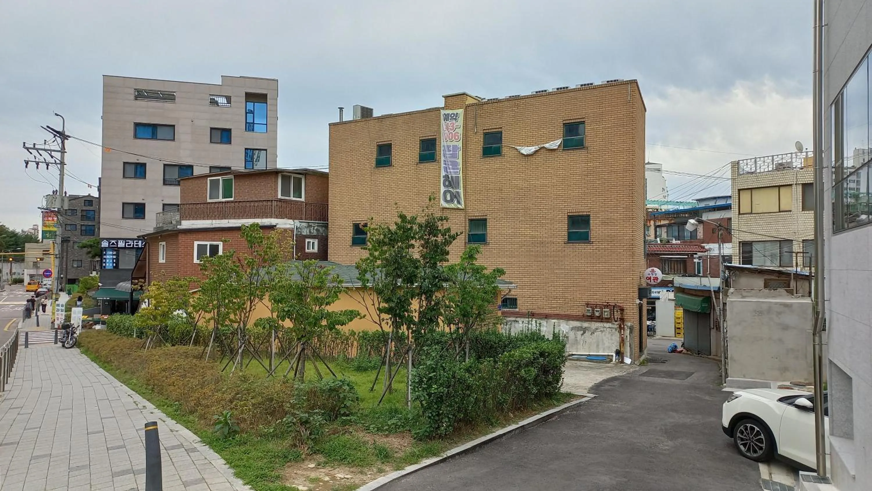Property building in Sujeongjang Inn