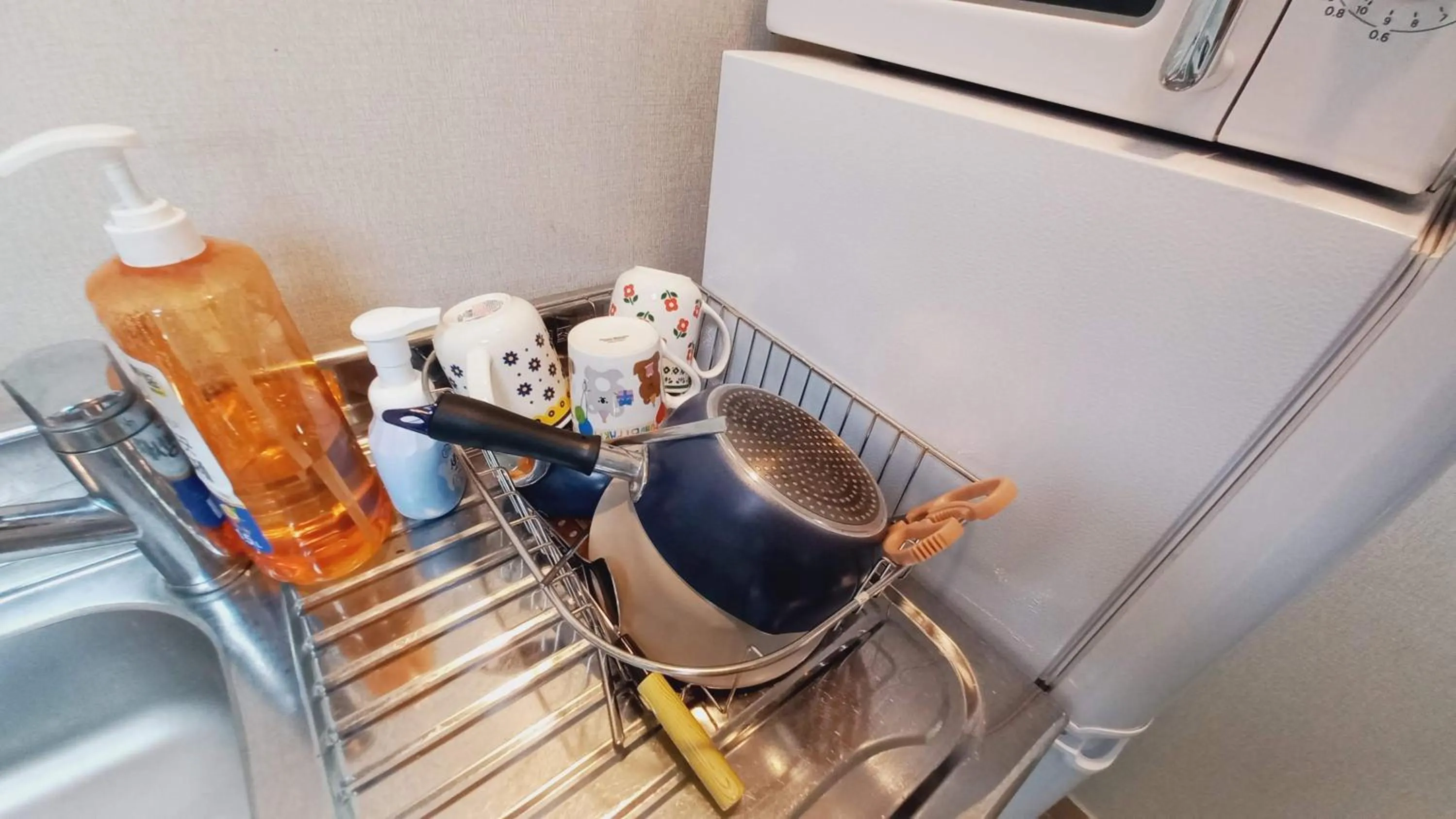 Photo of the whole room in Sujeongjang Inn