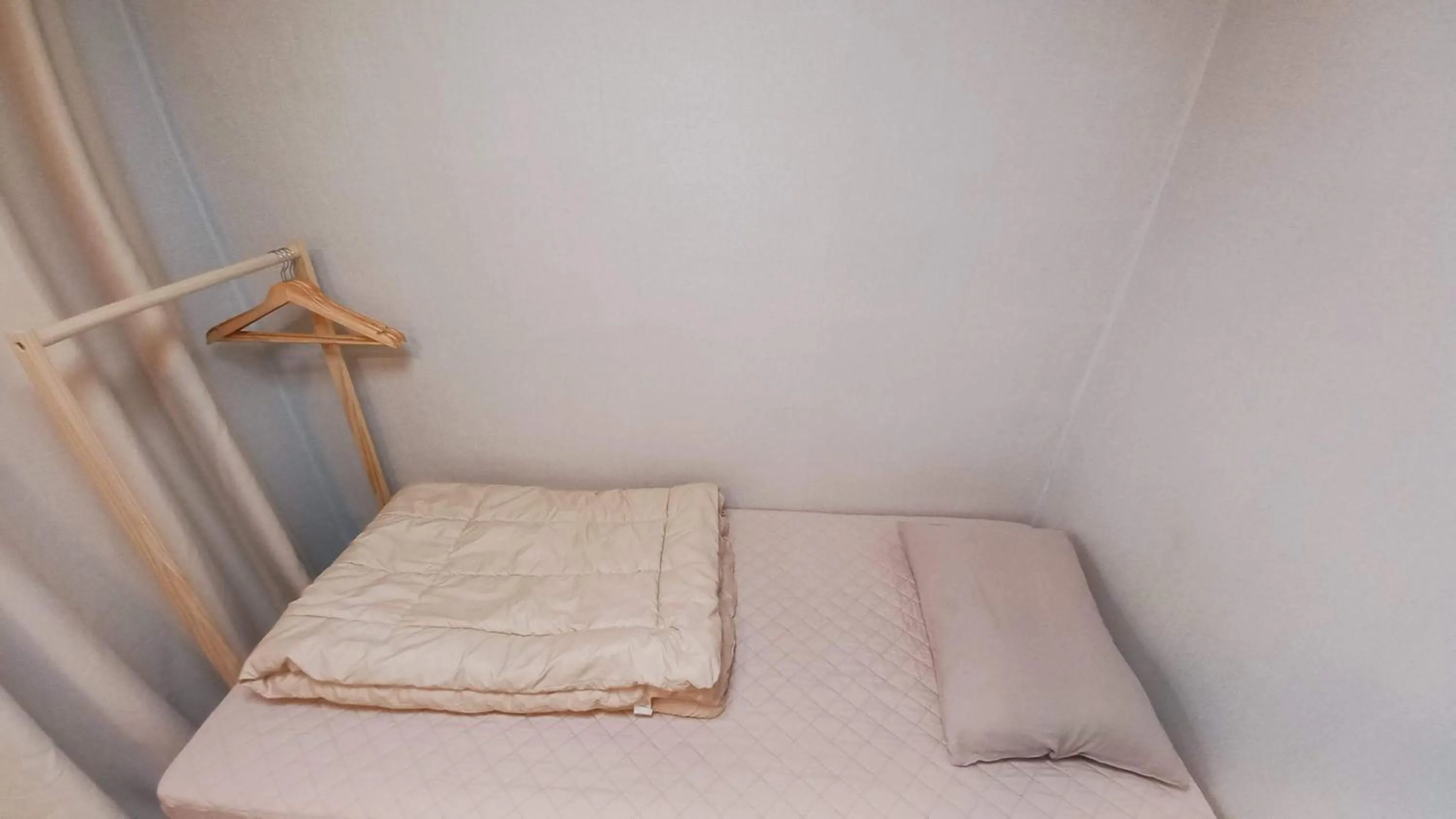 Bedroom, Bed in Sujeongjang Inn