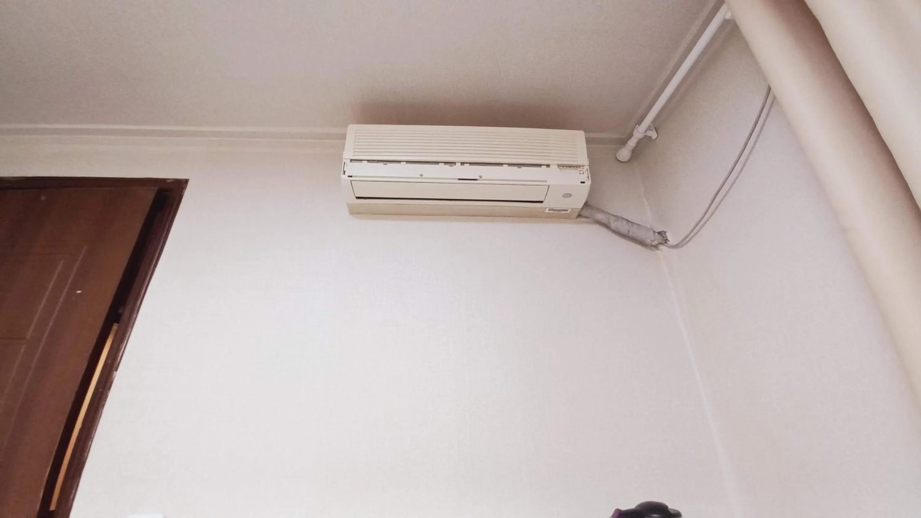 air conditioner in Sujeongjang Inn