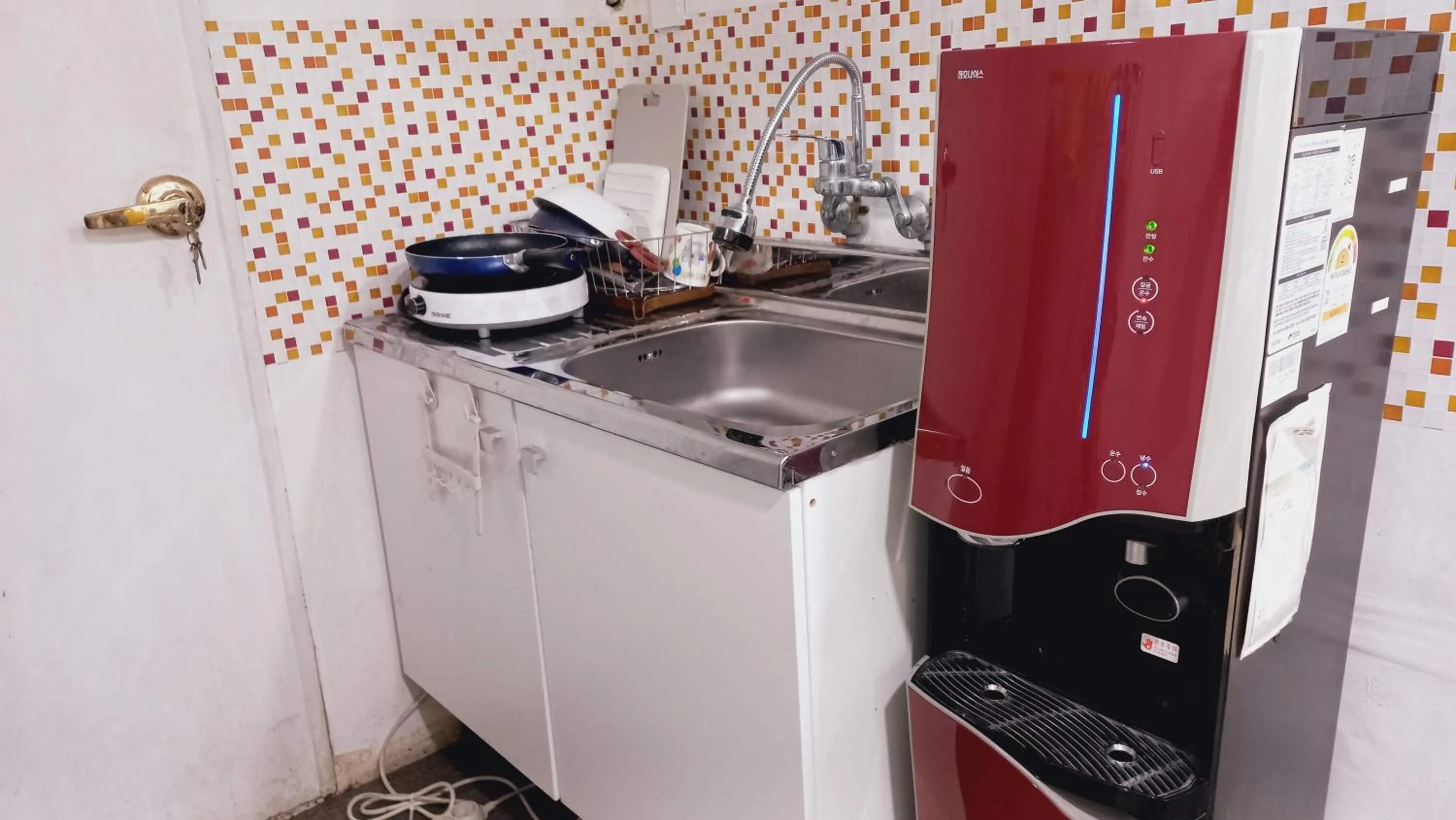 Kitchen or kitchenette in Sujeongjang Inn