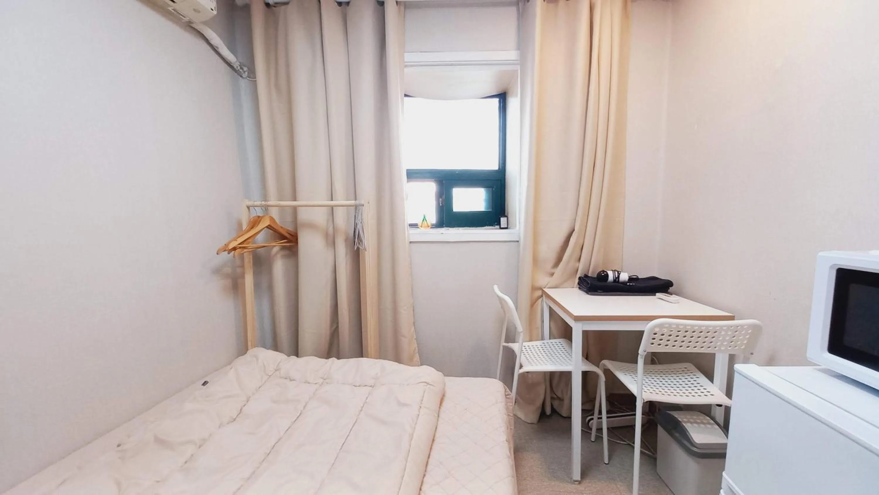 Bedroom, Bed in Sujeongjang Inn