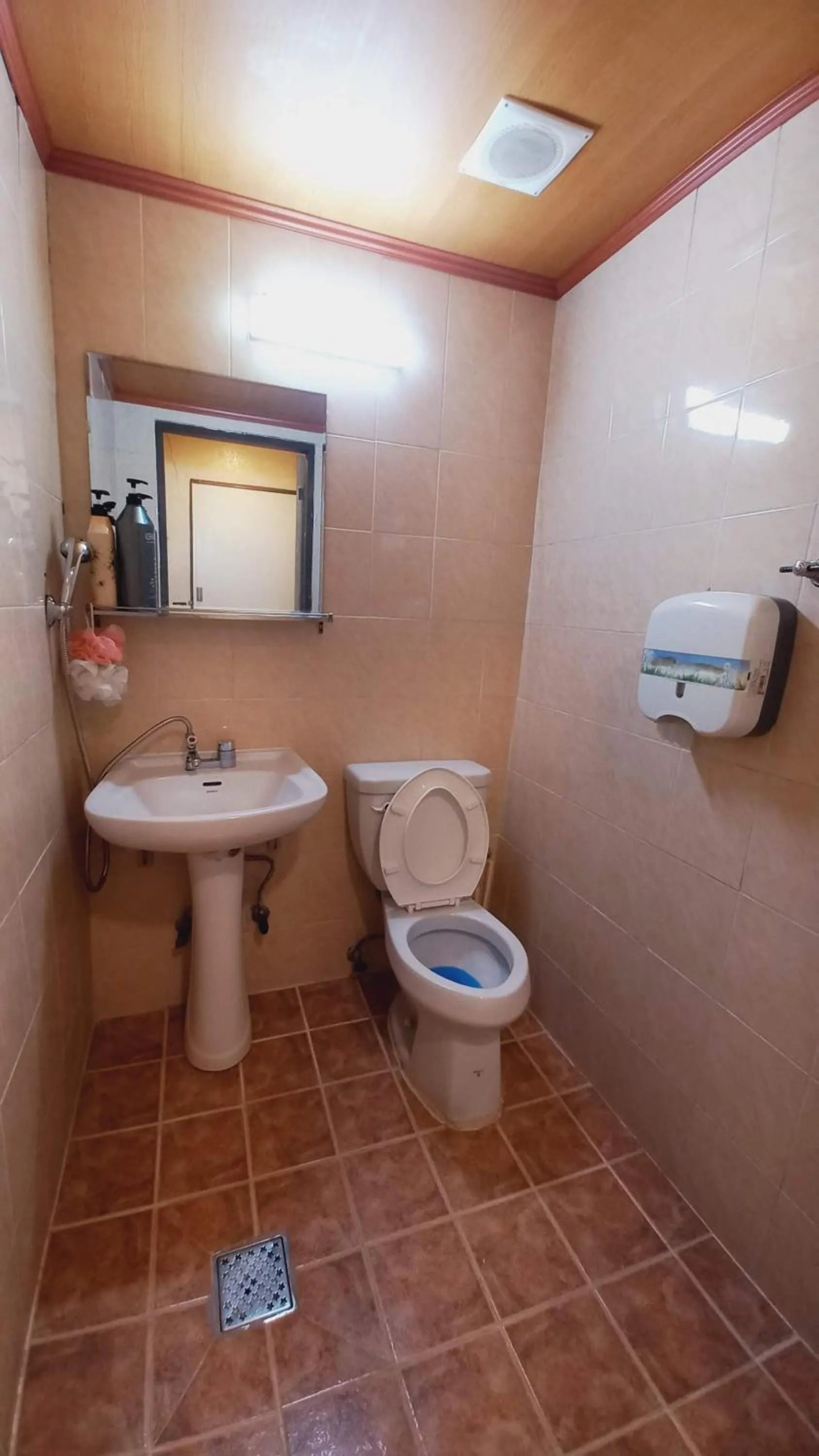 Bathroom in Sujeongjang Inn