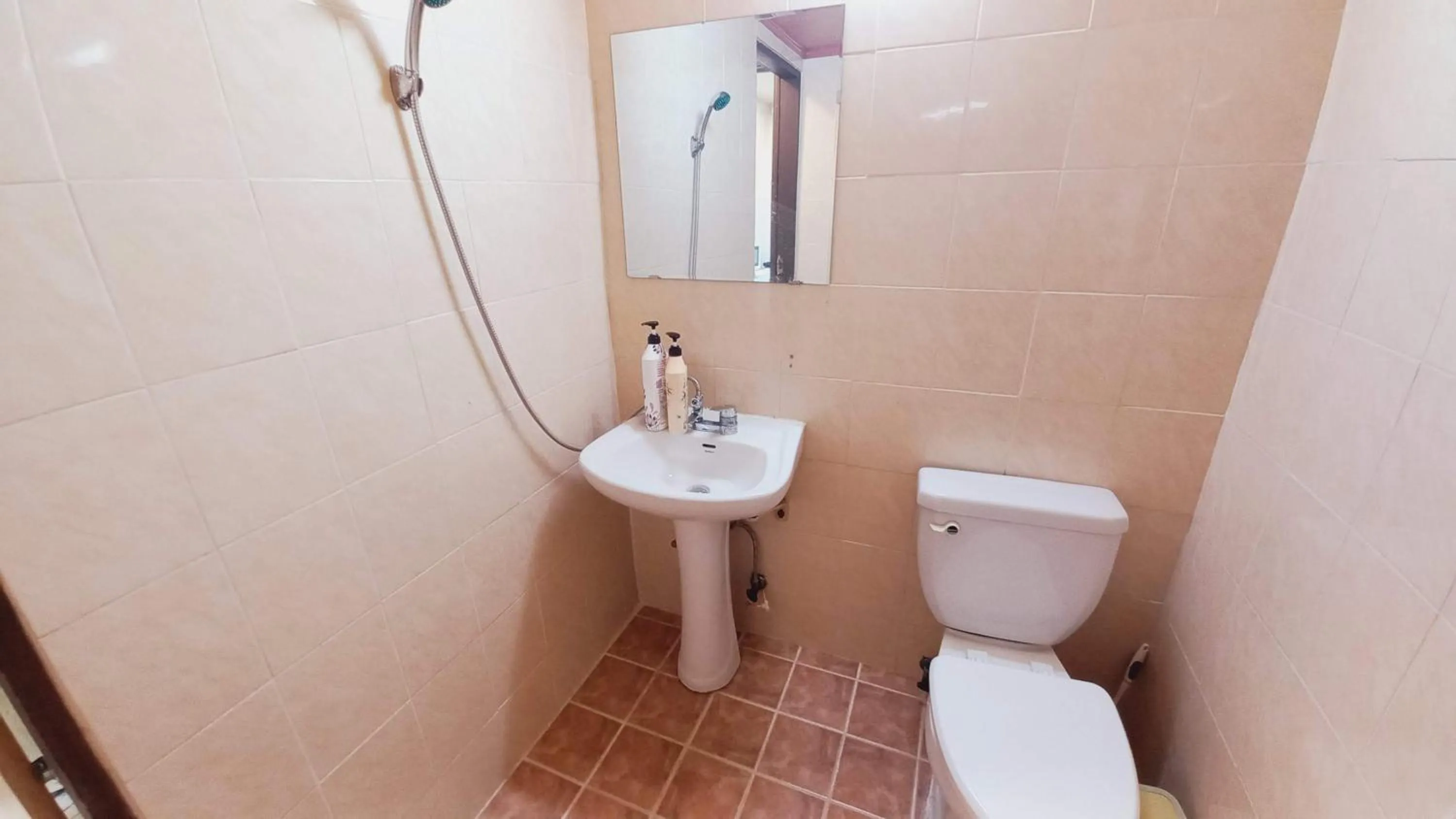 Bathroom in Sujeongjang Inn