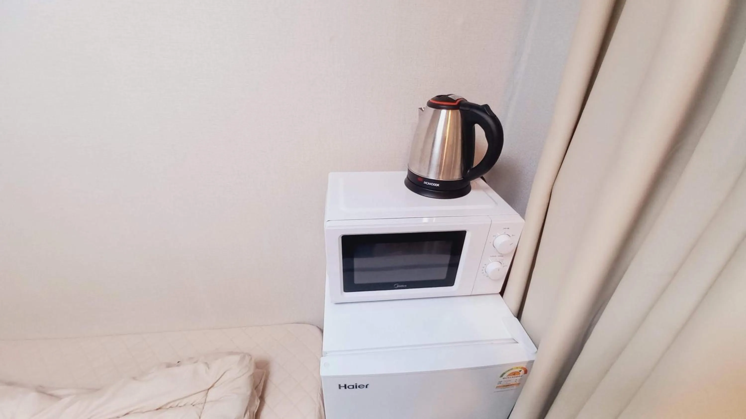 Photo of the whole room in Sujeongjang Inn