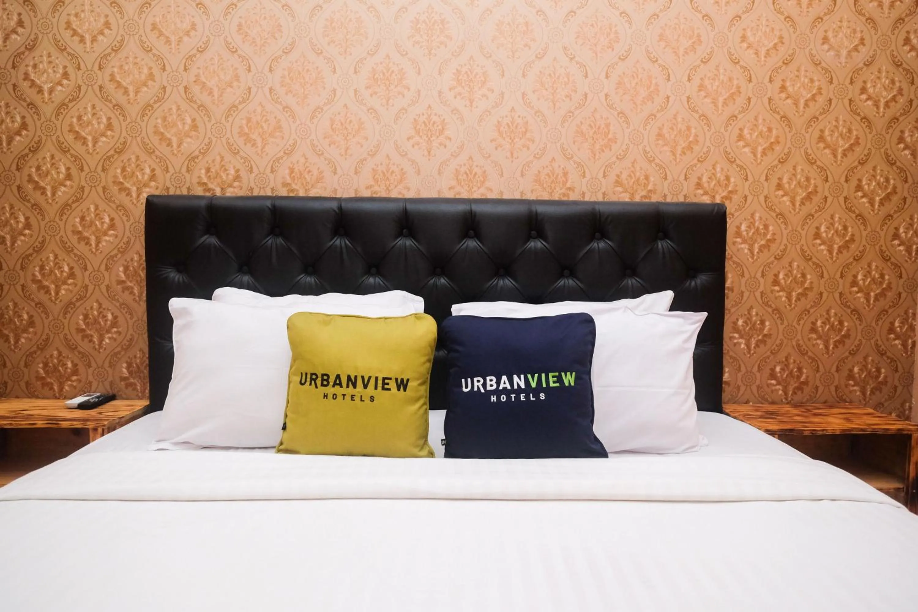 Bed in Urbanview Hotel LTefa Pemalang