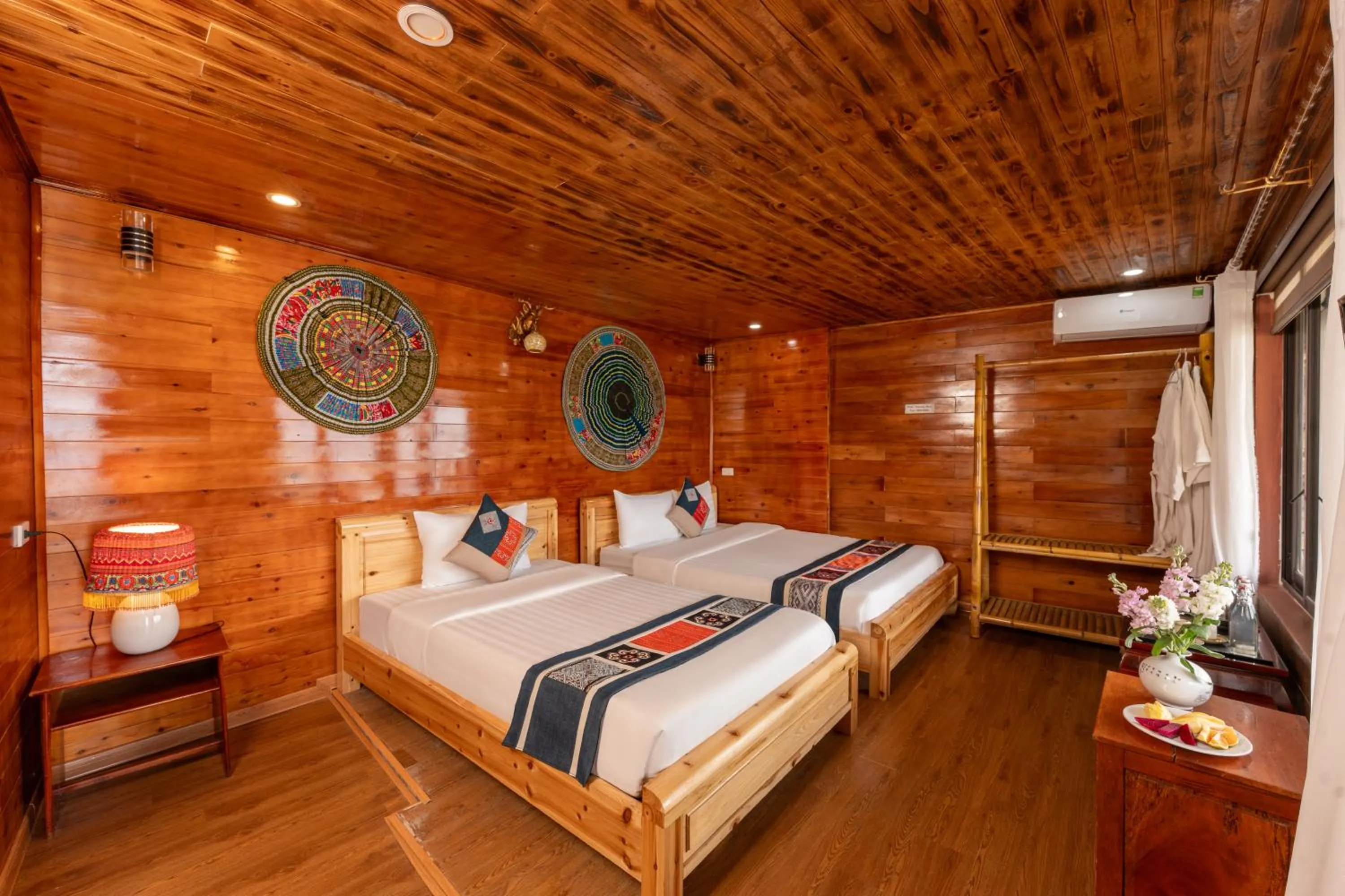 Bed in Muong Hoa River View Hotel