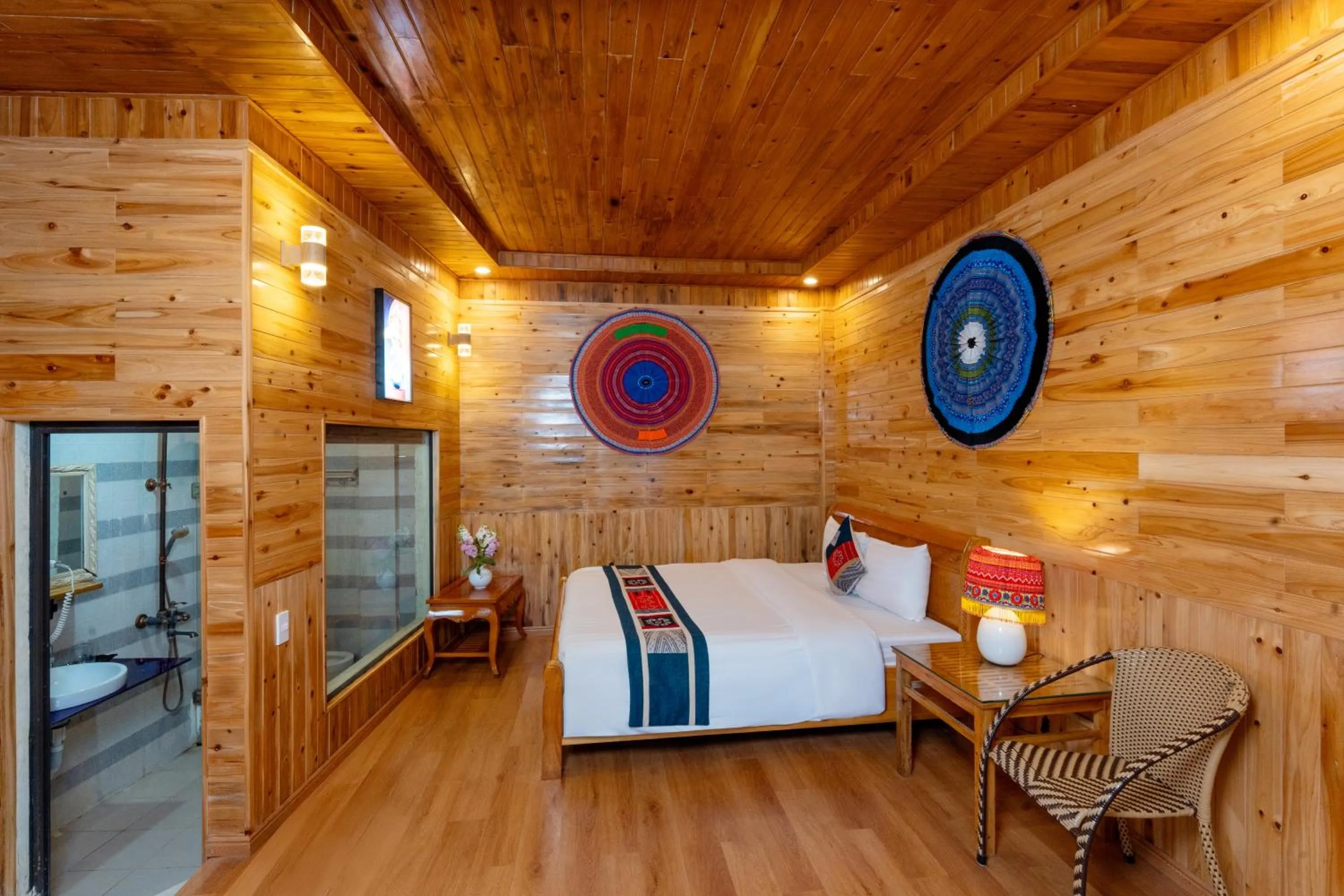 Bed in Muong Hoa River View Hotel