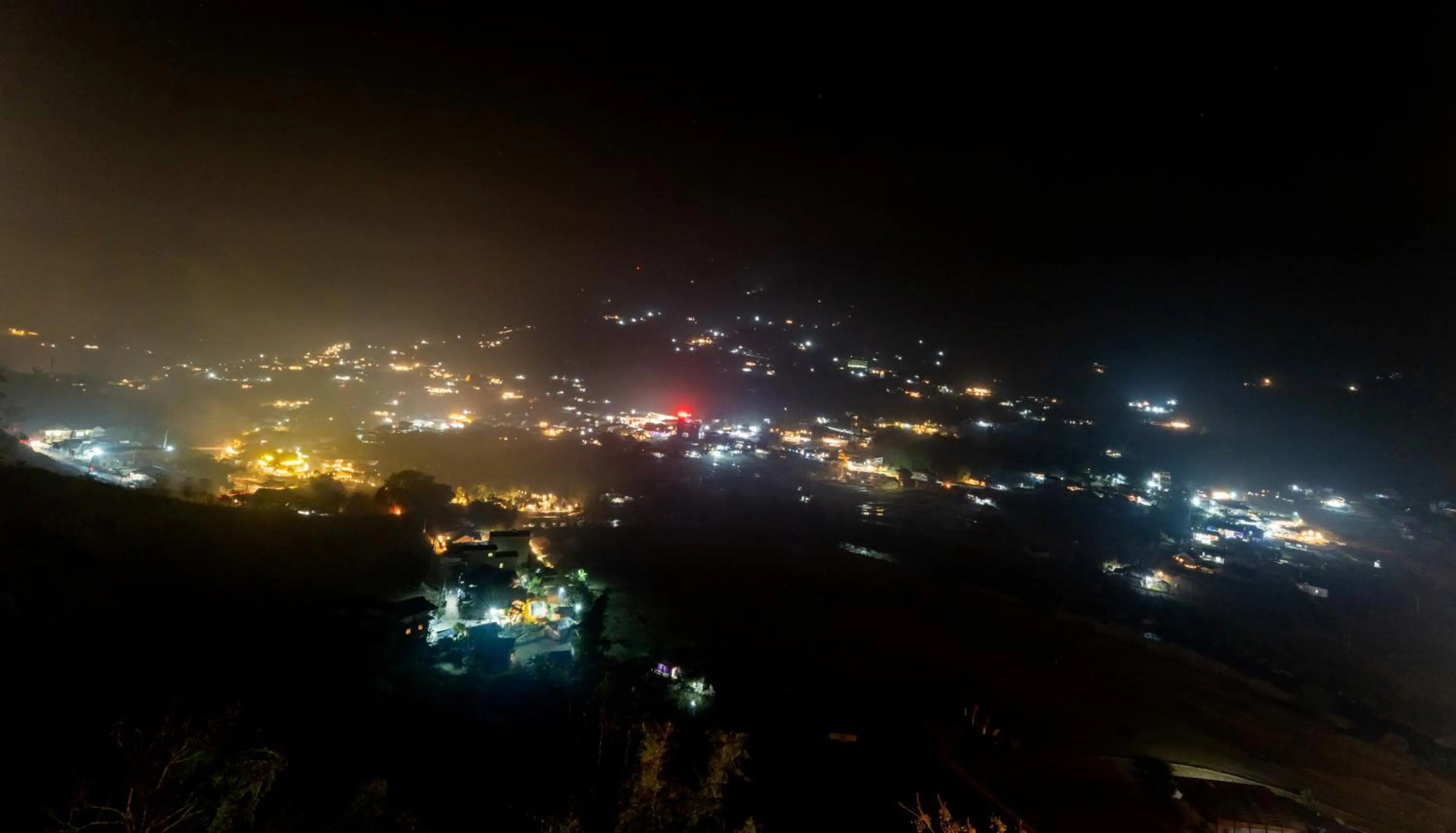 Mountain view in Muong Hoa River View Hotel