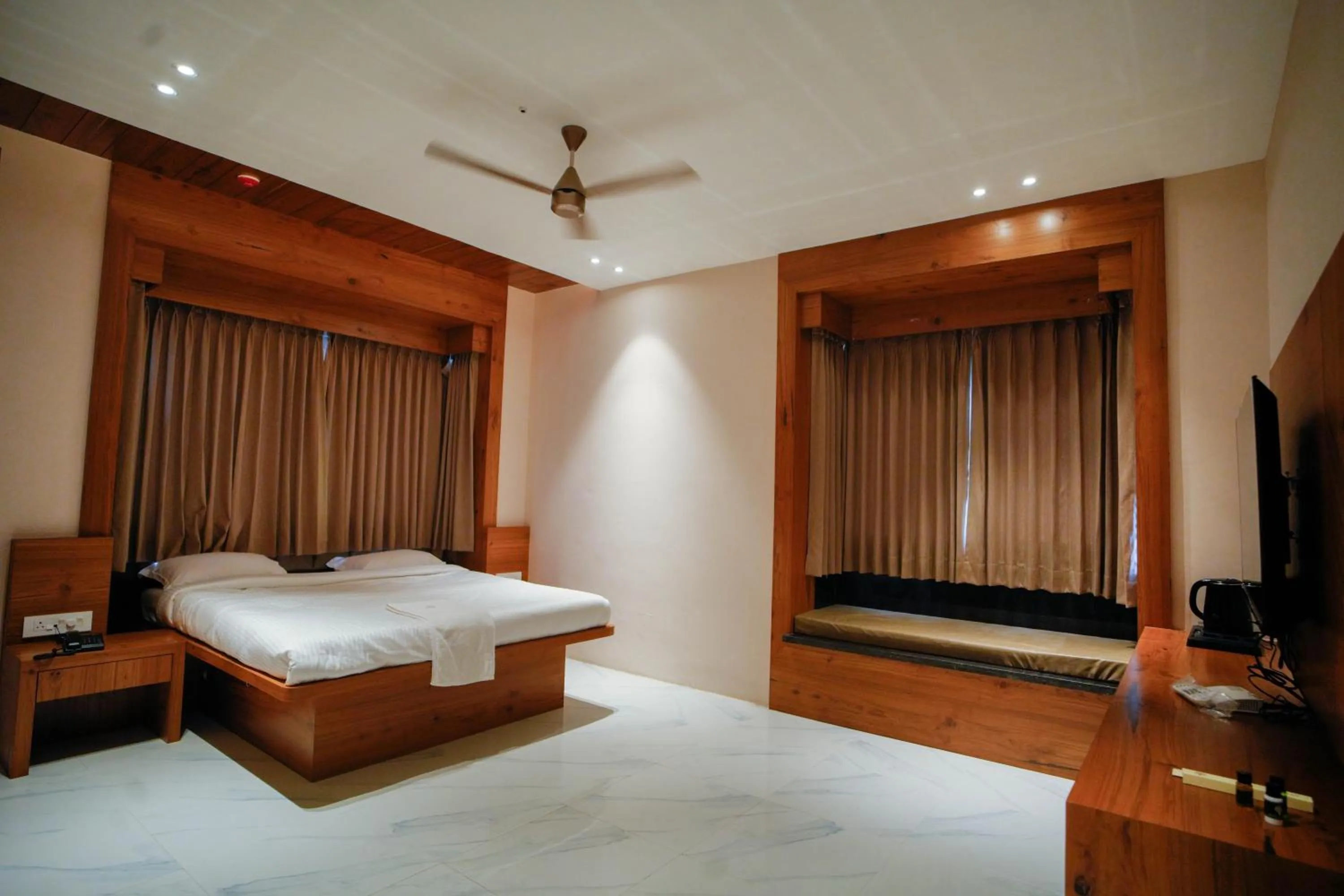 Bed in The Ekling Garh Hotel & Resort