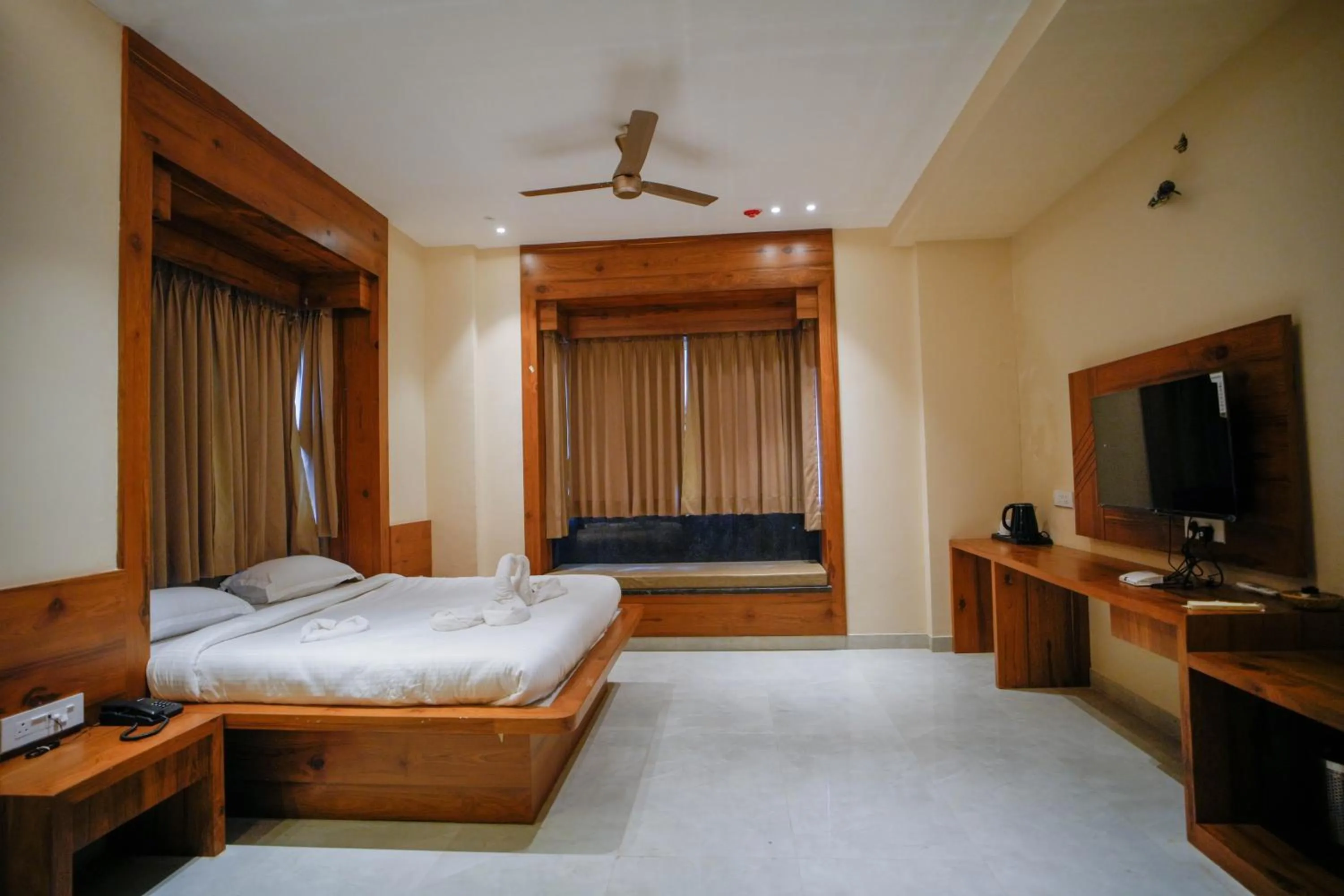 Bed in The Ekling Garh Hotel & Resort