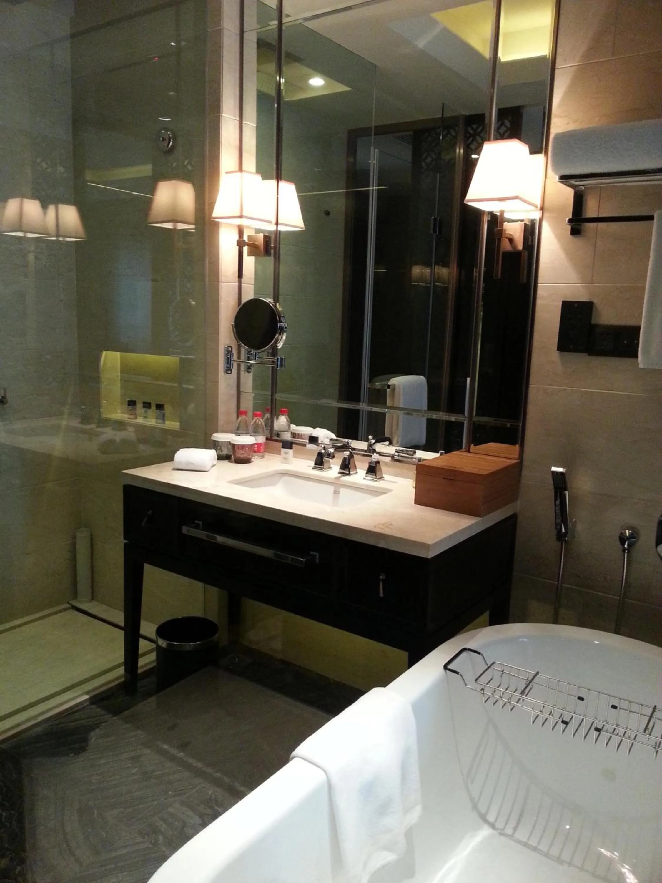 Bathroom, Bed in Primus Hotel Qipan Moutain Shenyang