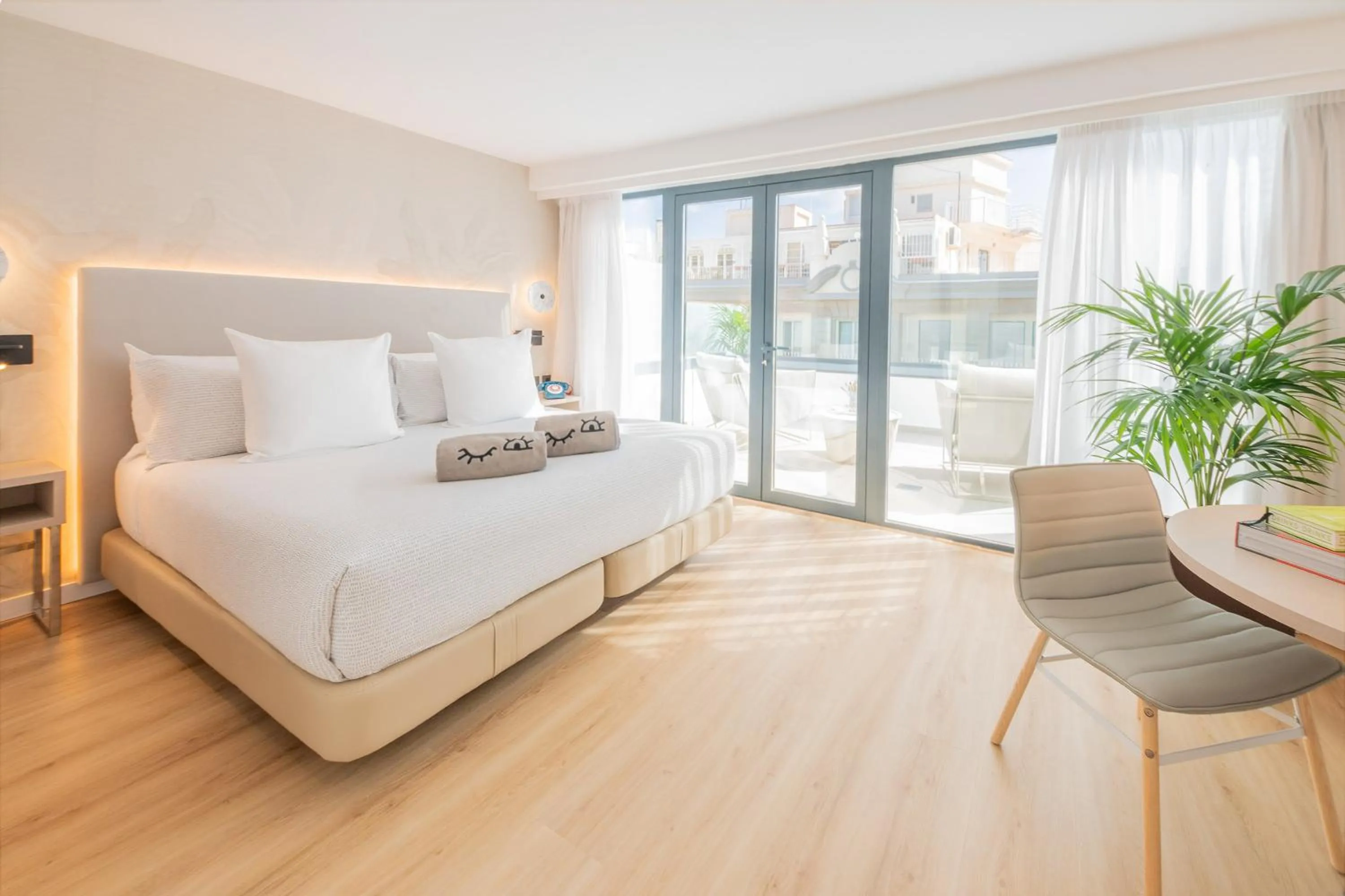 Bed in INNSiDE by Meliá Tenerife Santa Cruz