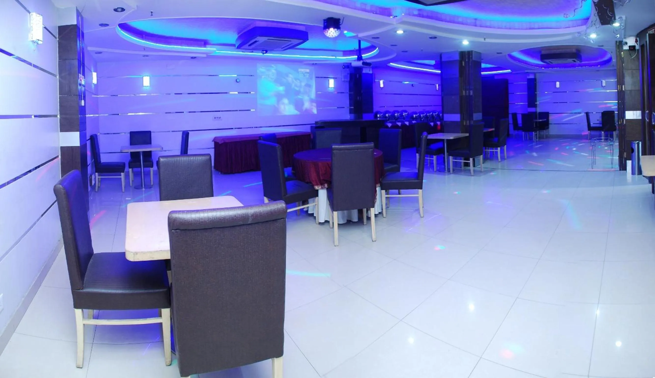 Hotel Royal Castle Grand