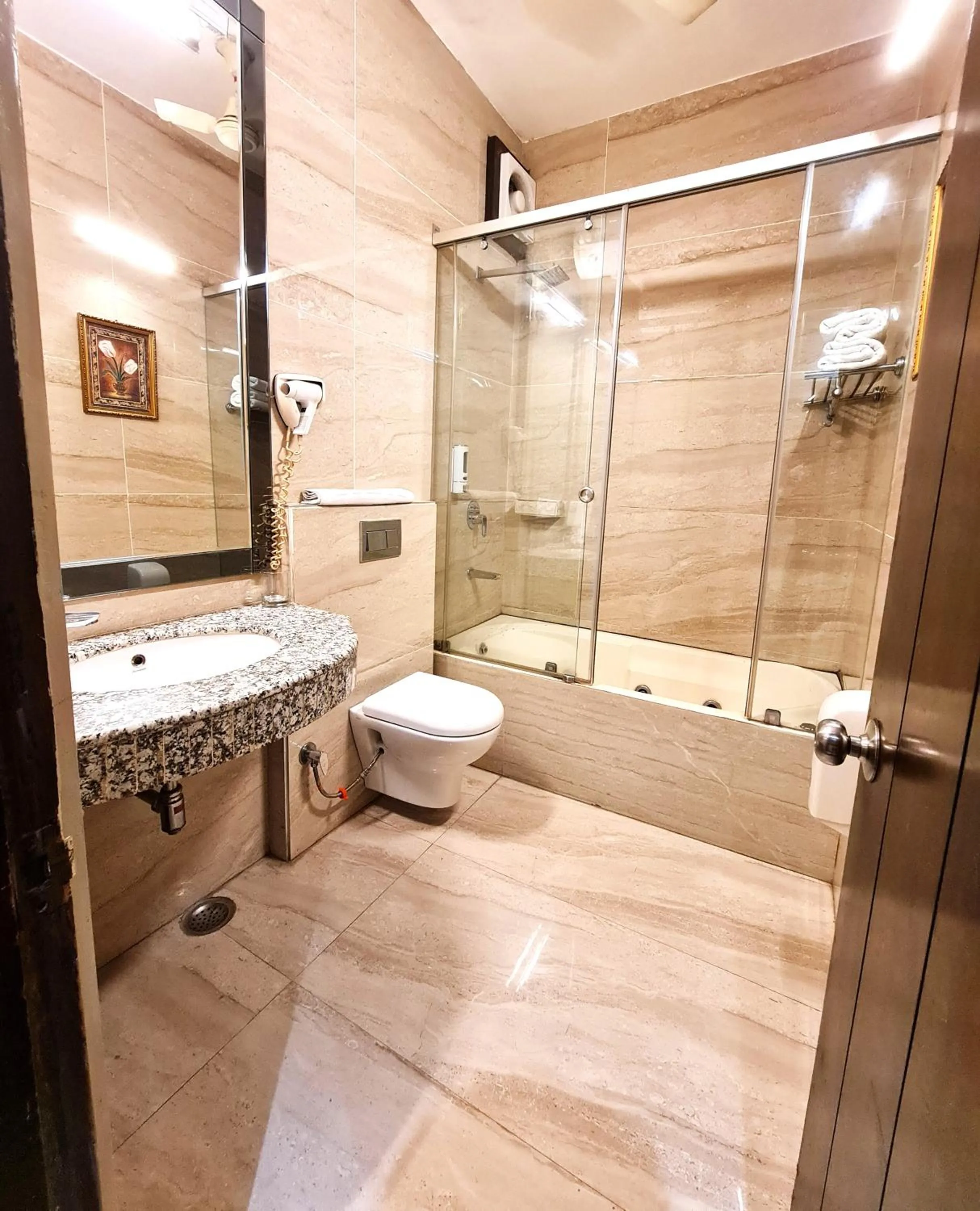 Hotel Royal Castle Grand