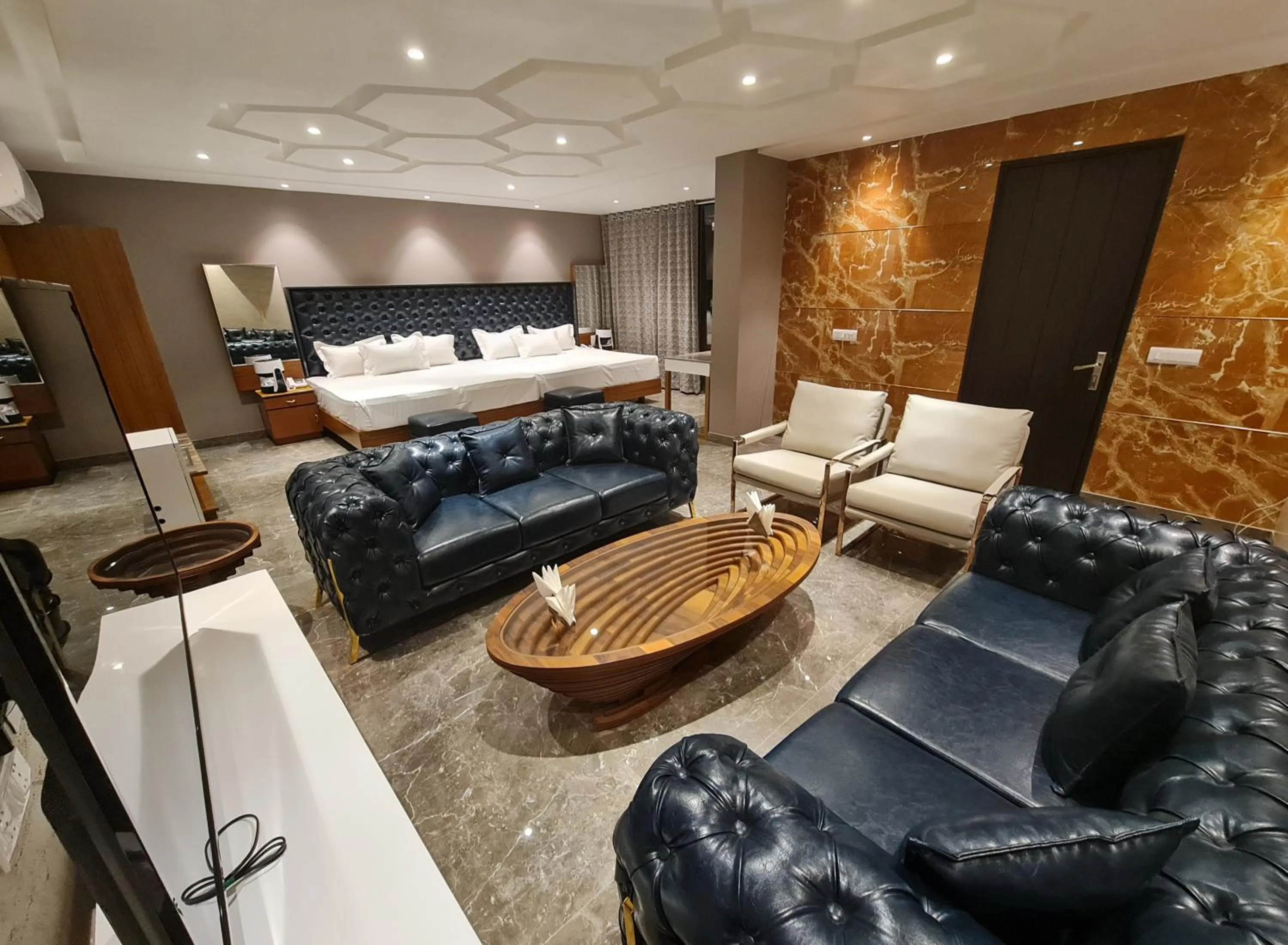 Hotel Royal Castle Grand