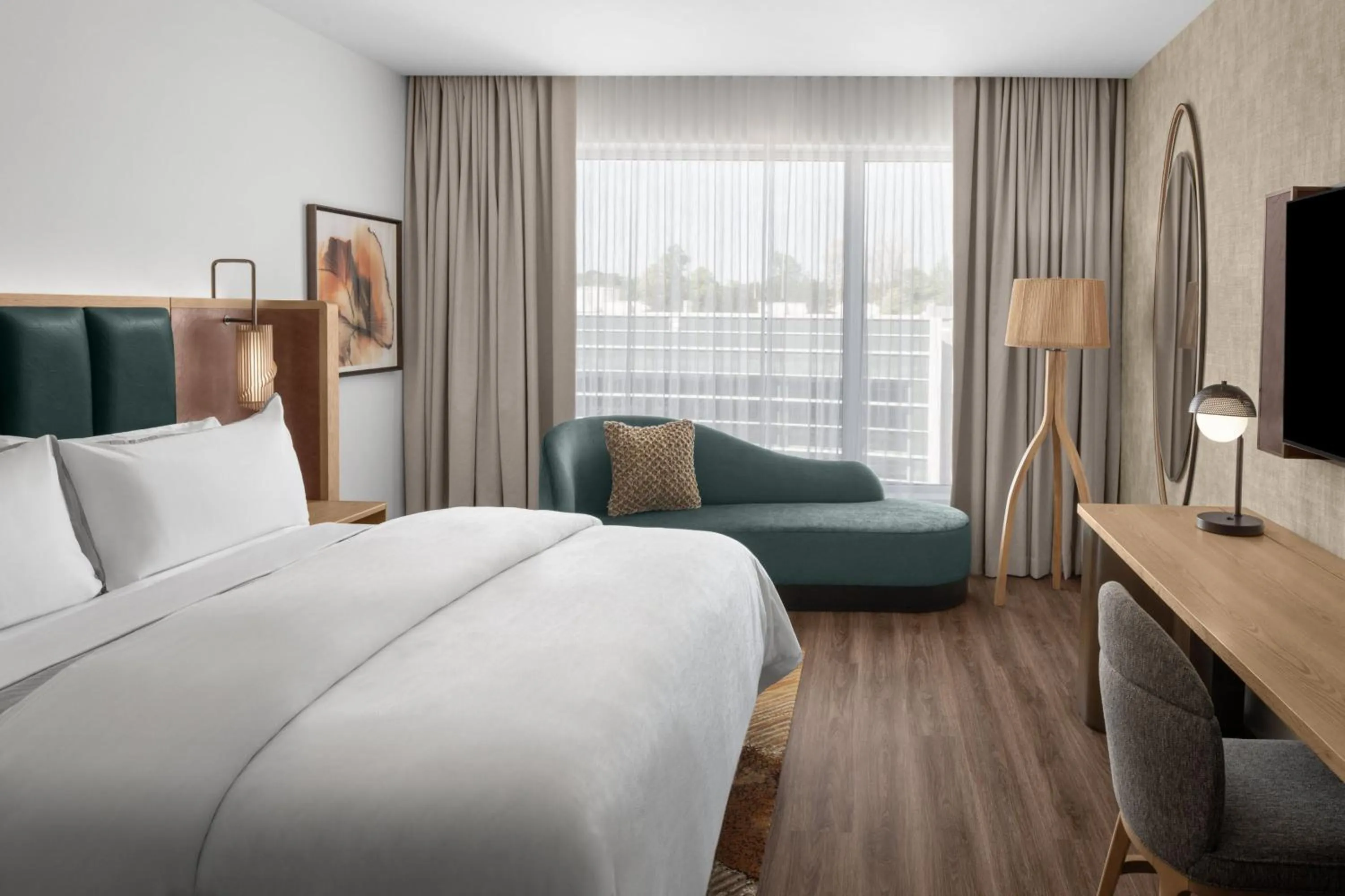 Photo of the whole room, Bed in The Westin Atlanta Gwinnett