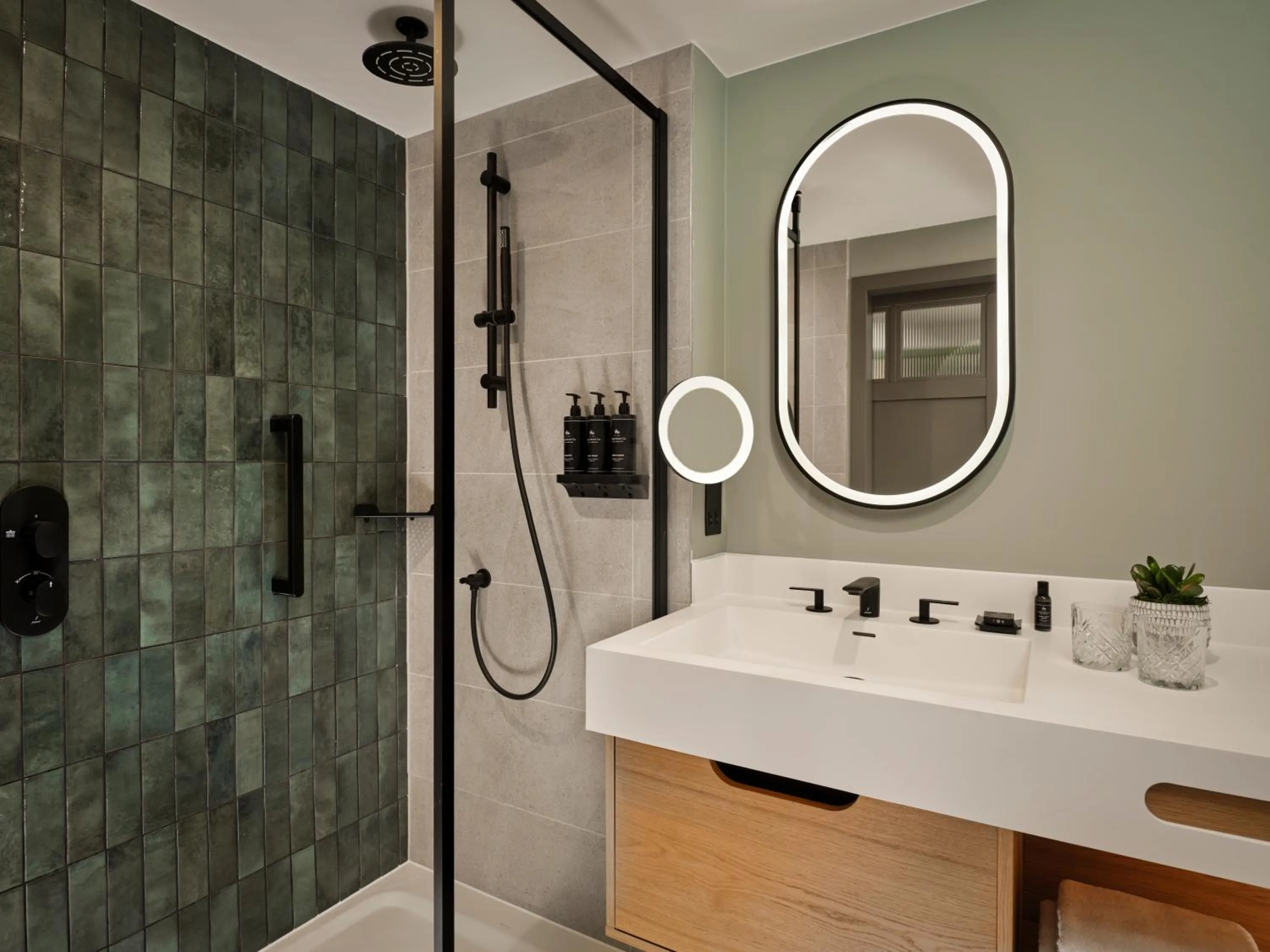 Bathroom in The Reach at Piccadilly, Manchester, a Tribute Portfolio Hotel