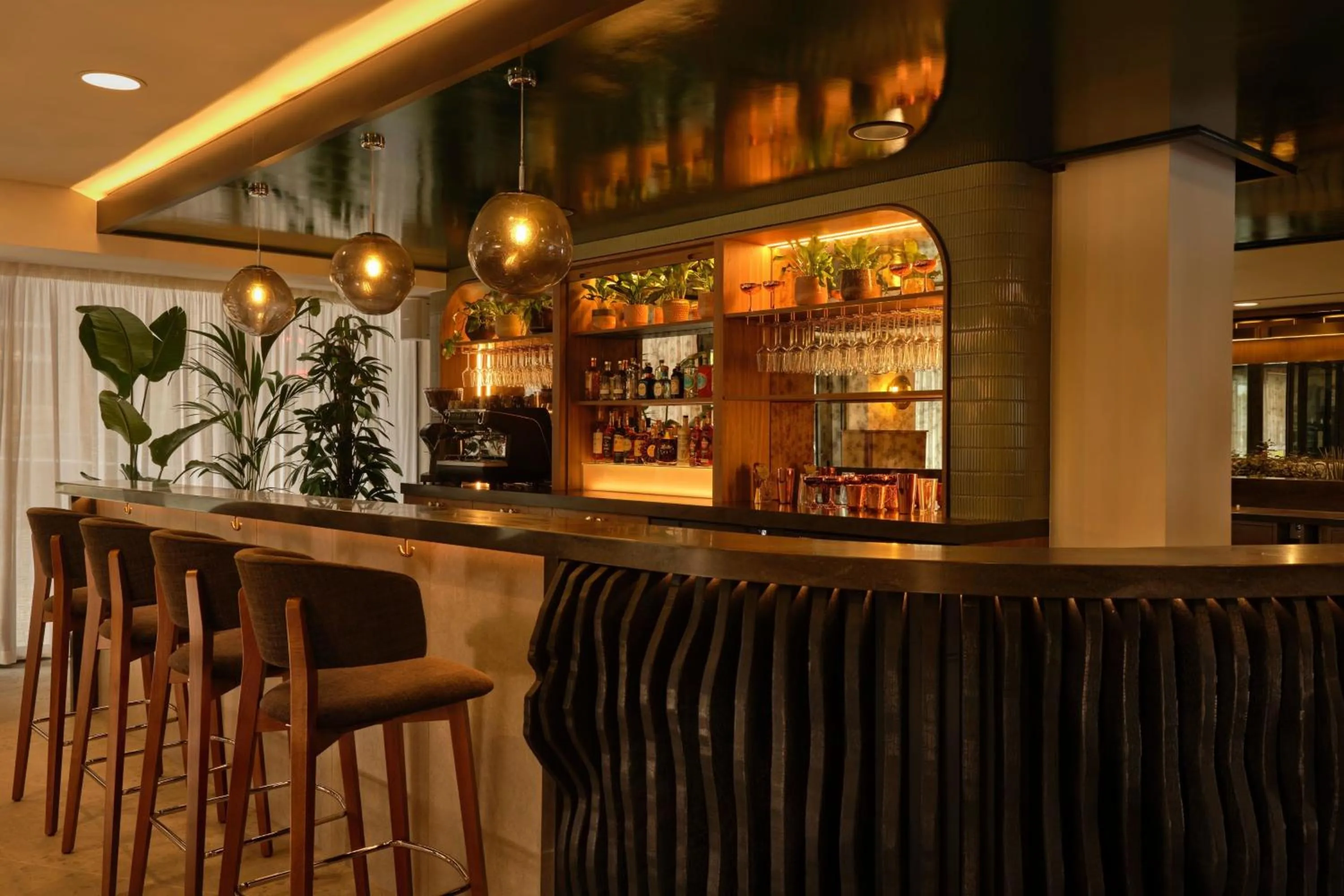 Lounge or bar in The Reach at Piccadilly, Manchester, a Tribute Portfolio Hotel