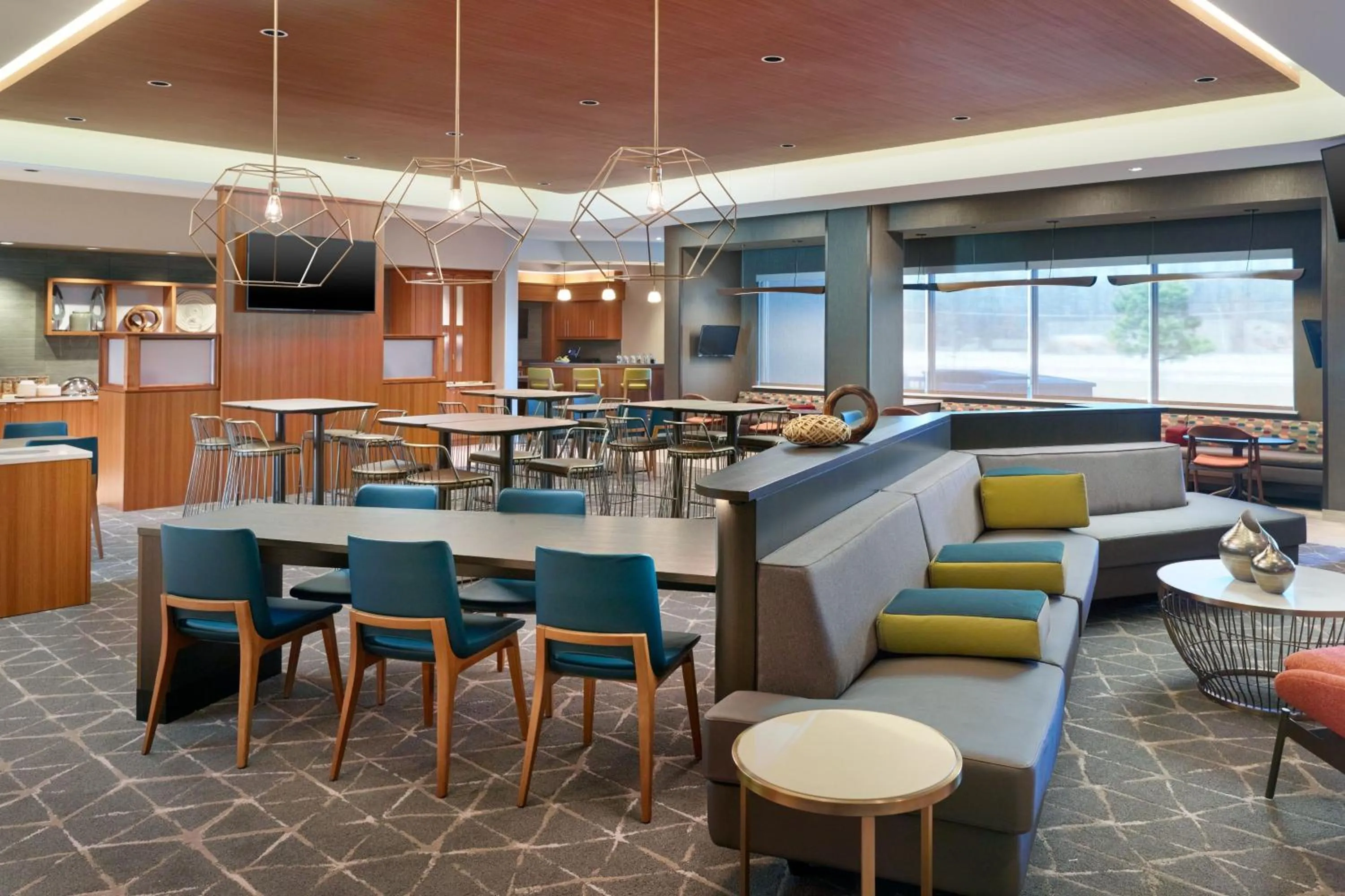 Breakfast in SpringHill Suites by Marriott Arlington TN