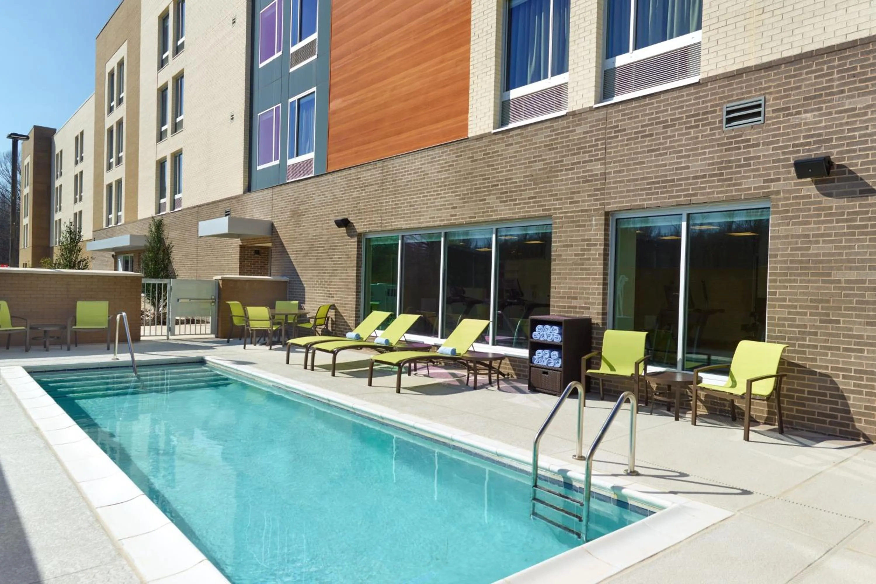 Swimming pool in SpringHill Suites by Marriott Arlington TN