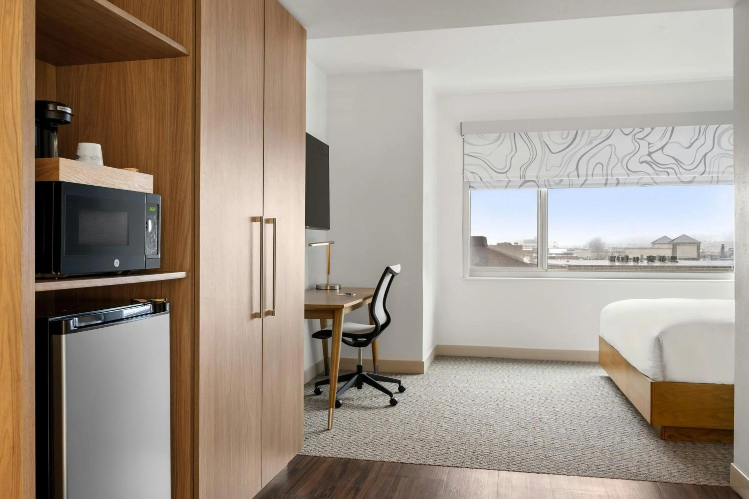 Photo of the whole room, Bed in Element Springfield South