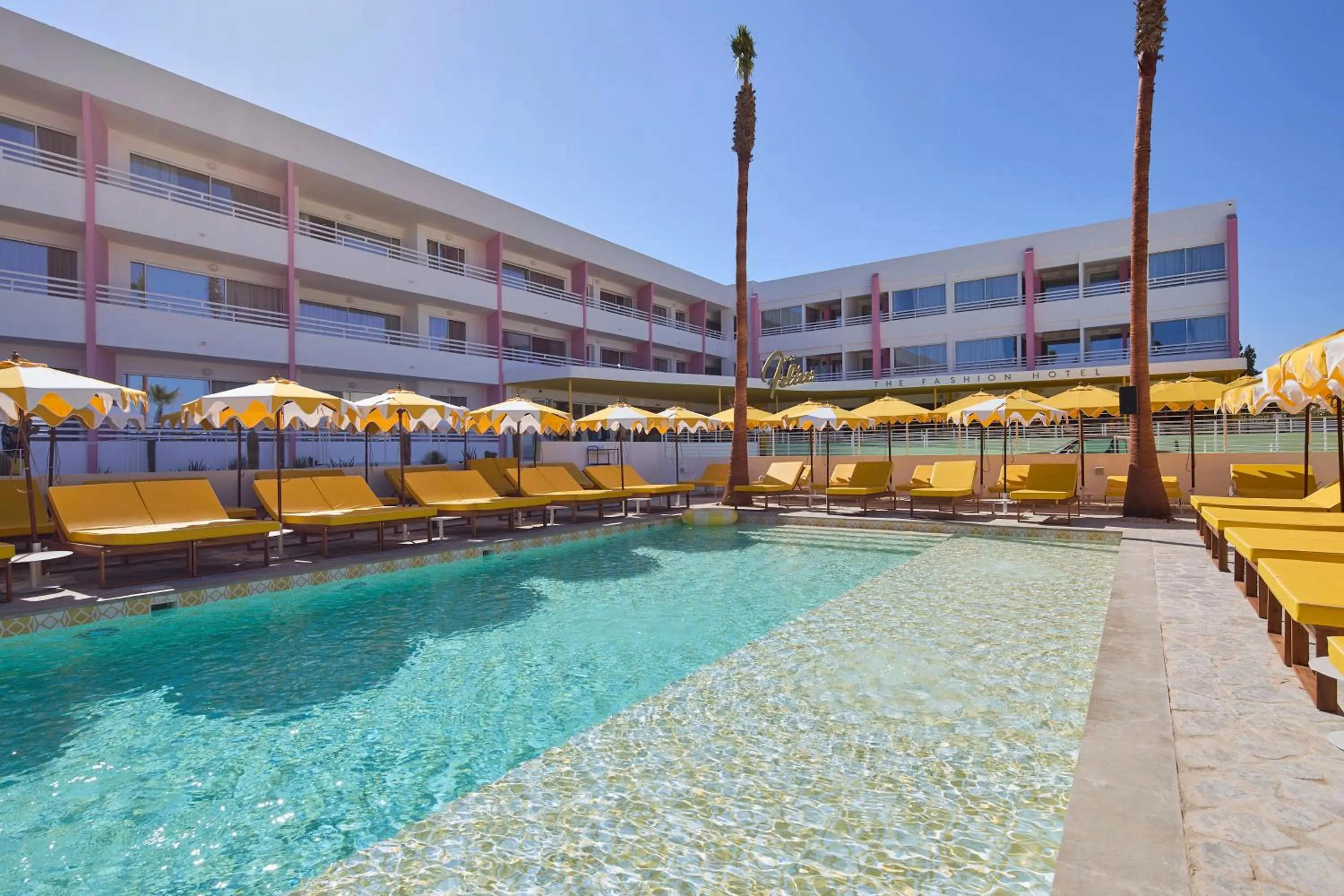 Property building in Los Felices Ibiza