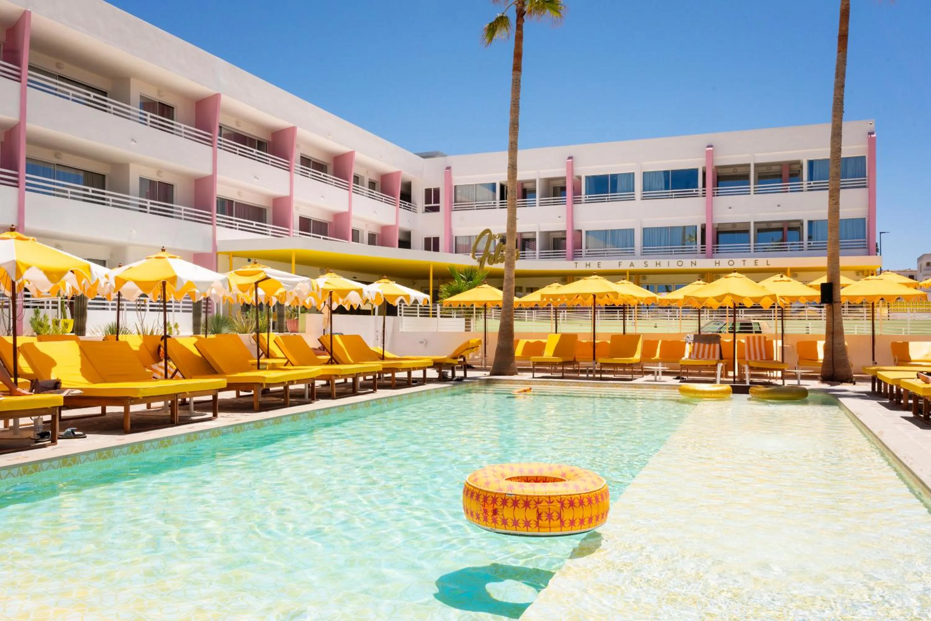 Property building in Los Felices Ibiza