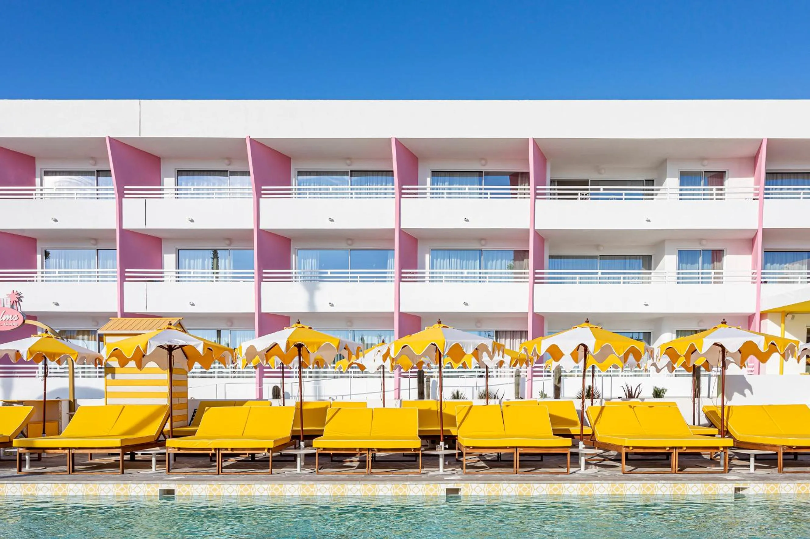 Property building in Los Felices Ibiza