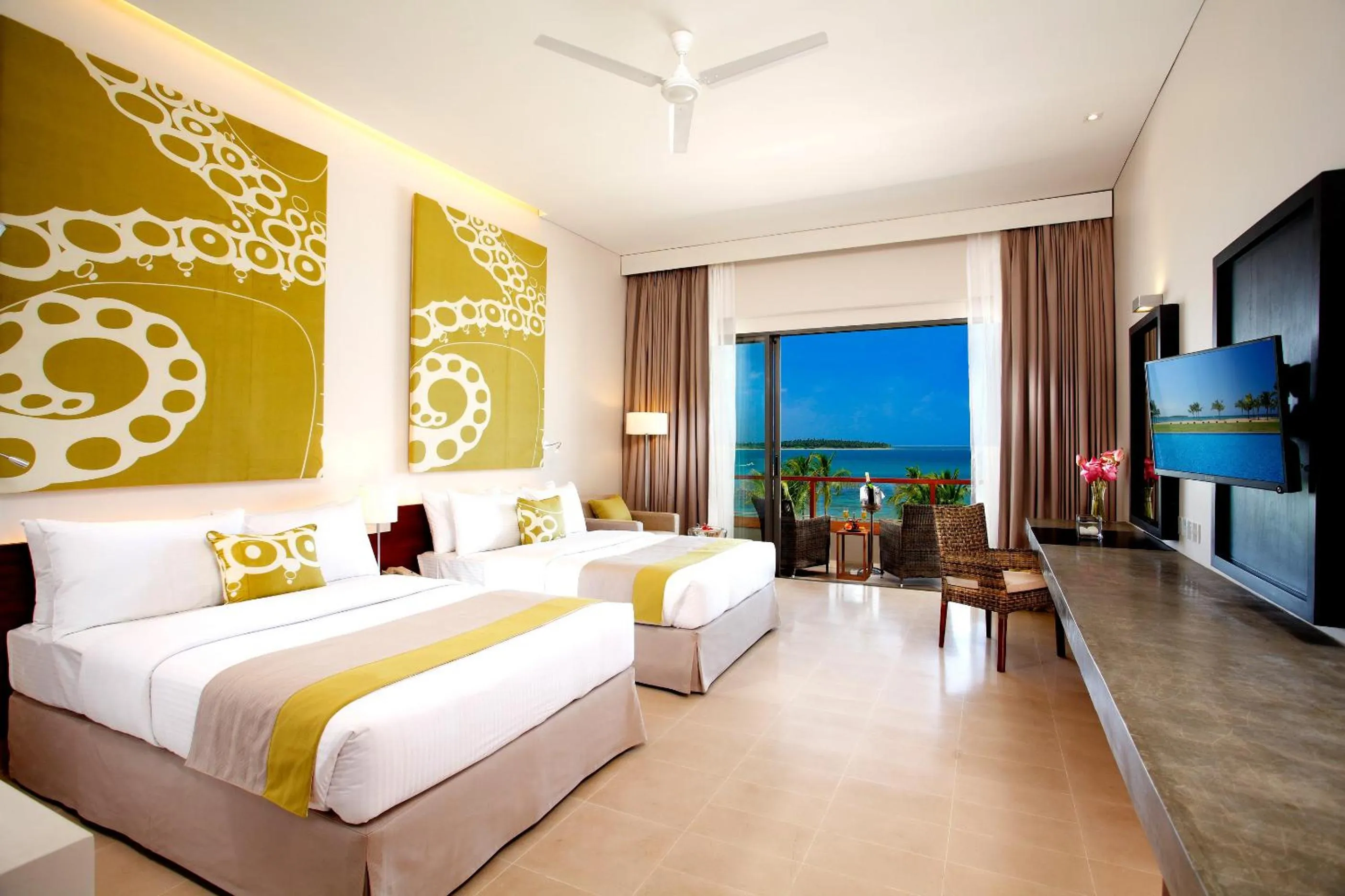 Photo of the whole room, Bed in Amaya Beach Passikudah