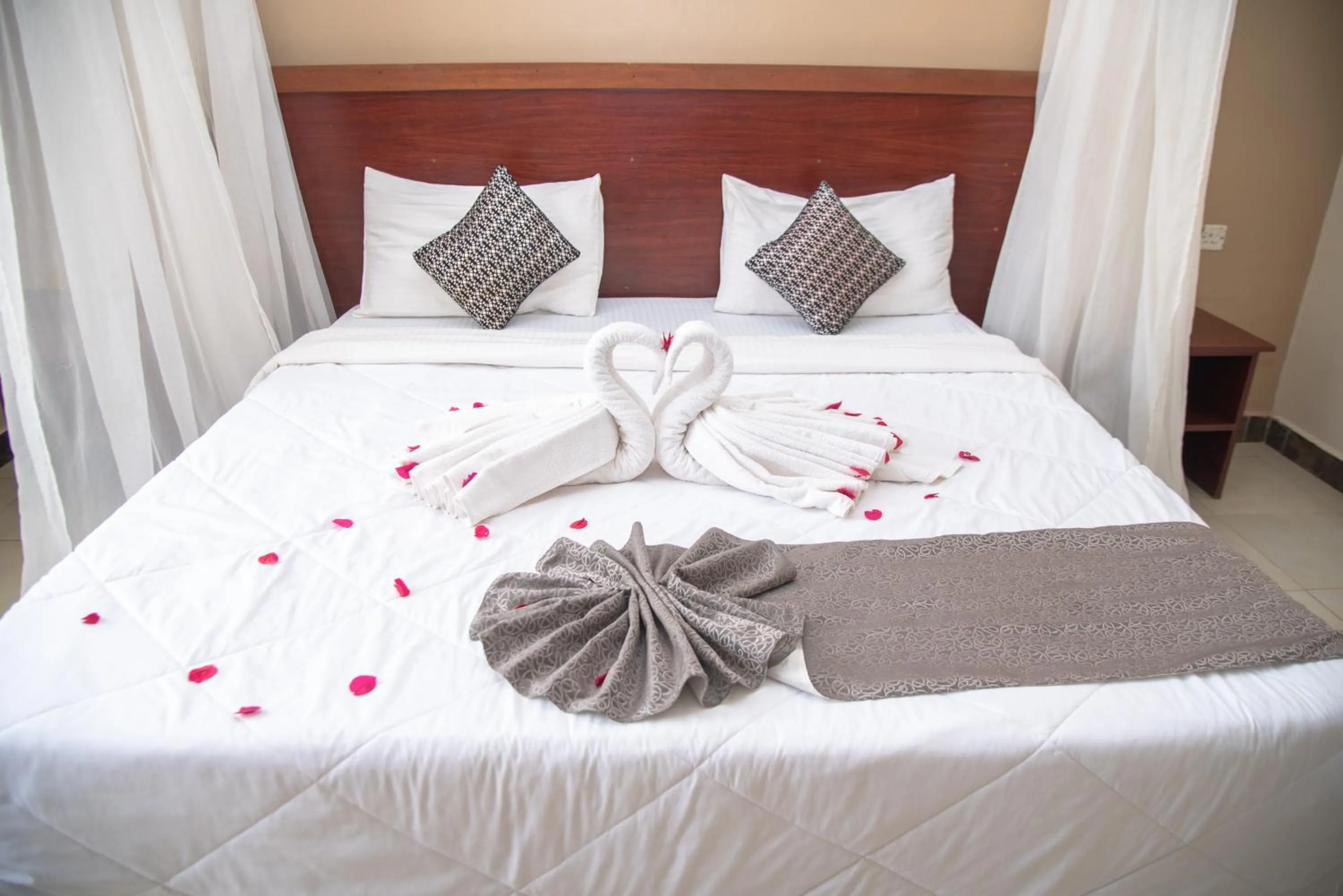 VIP, Bed in Acacia Resort Wote-Makueni by Nest & Nomad