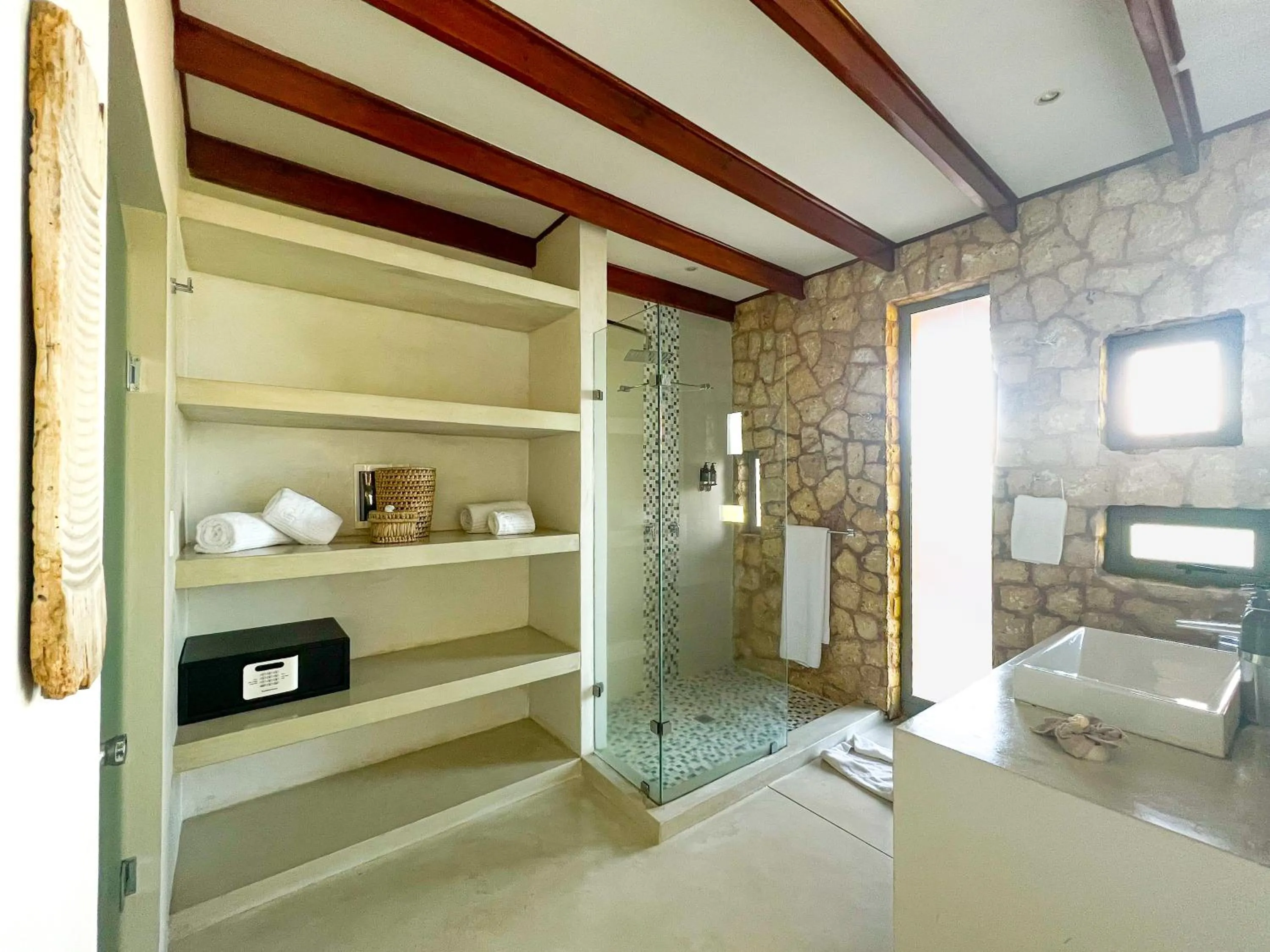 Shower in Bahia Mar Boutique Hotel