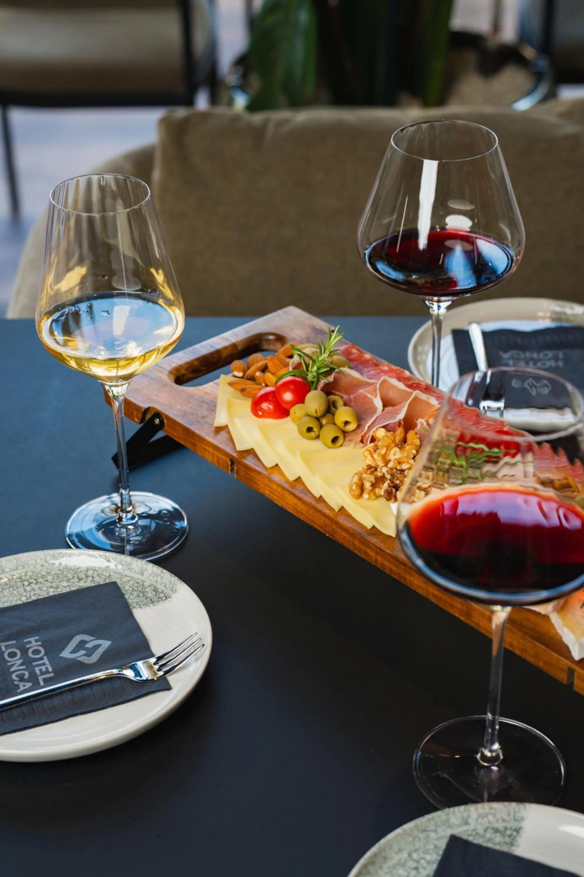 Lounge or bar in Hotel Lonca