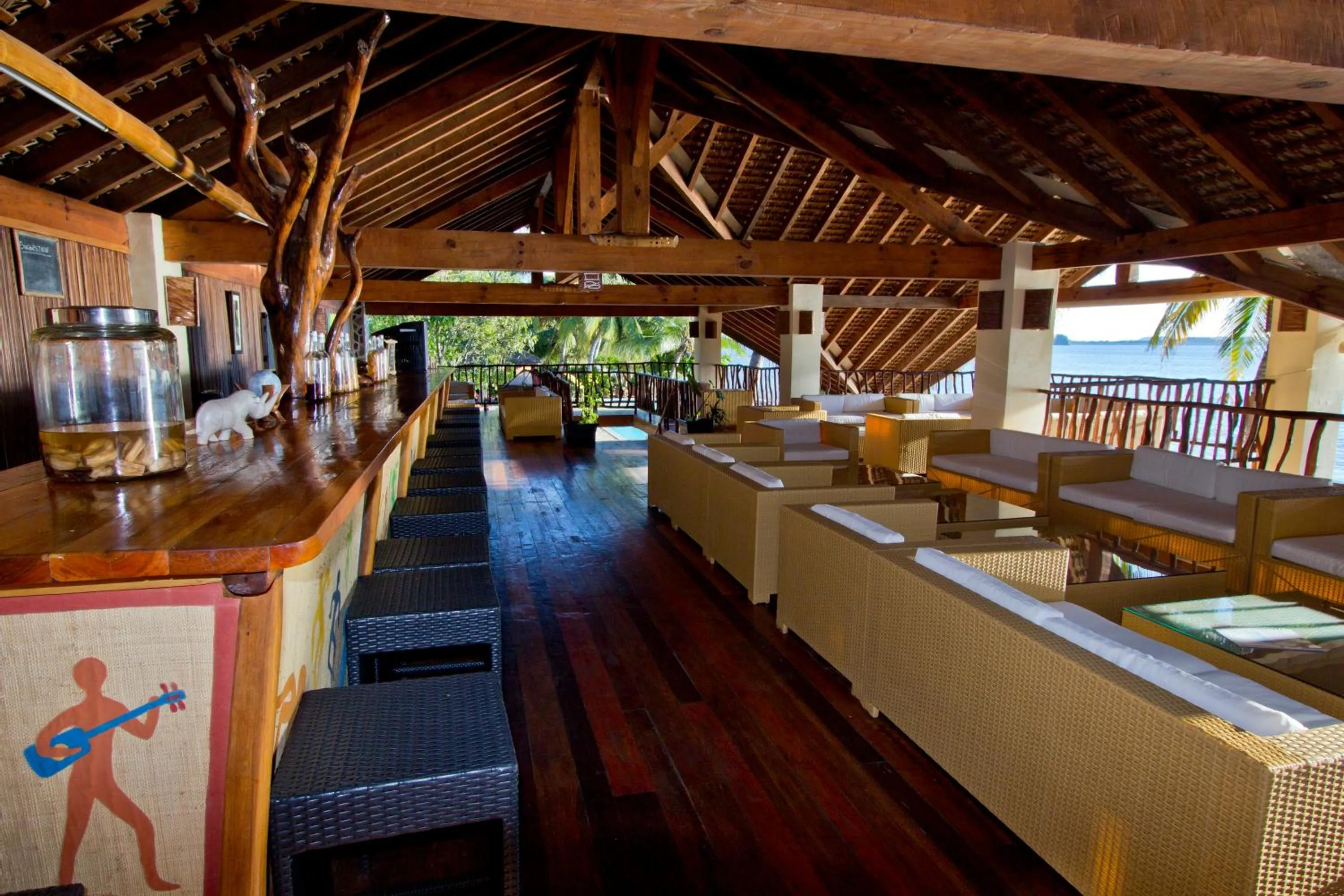 Lounge or bar in Anjiamarango Beach Resort