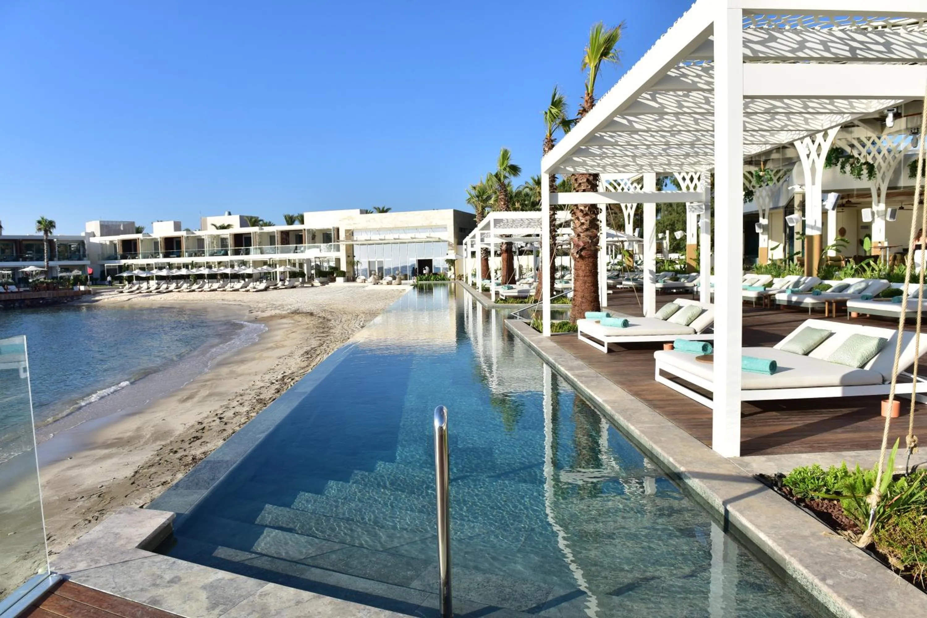 Restaurant/places to eat in Yalikavak Marina Hotel By Social Living Collection