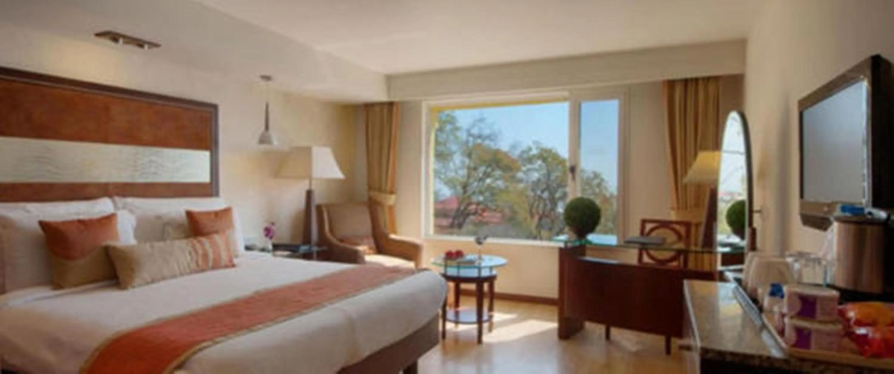 Bedroom, Bed in Royal Orchid Fort Resort Mussoorie