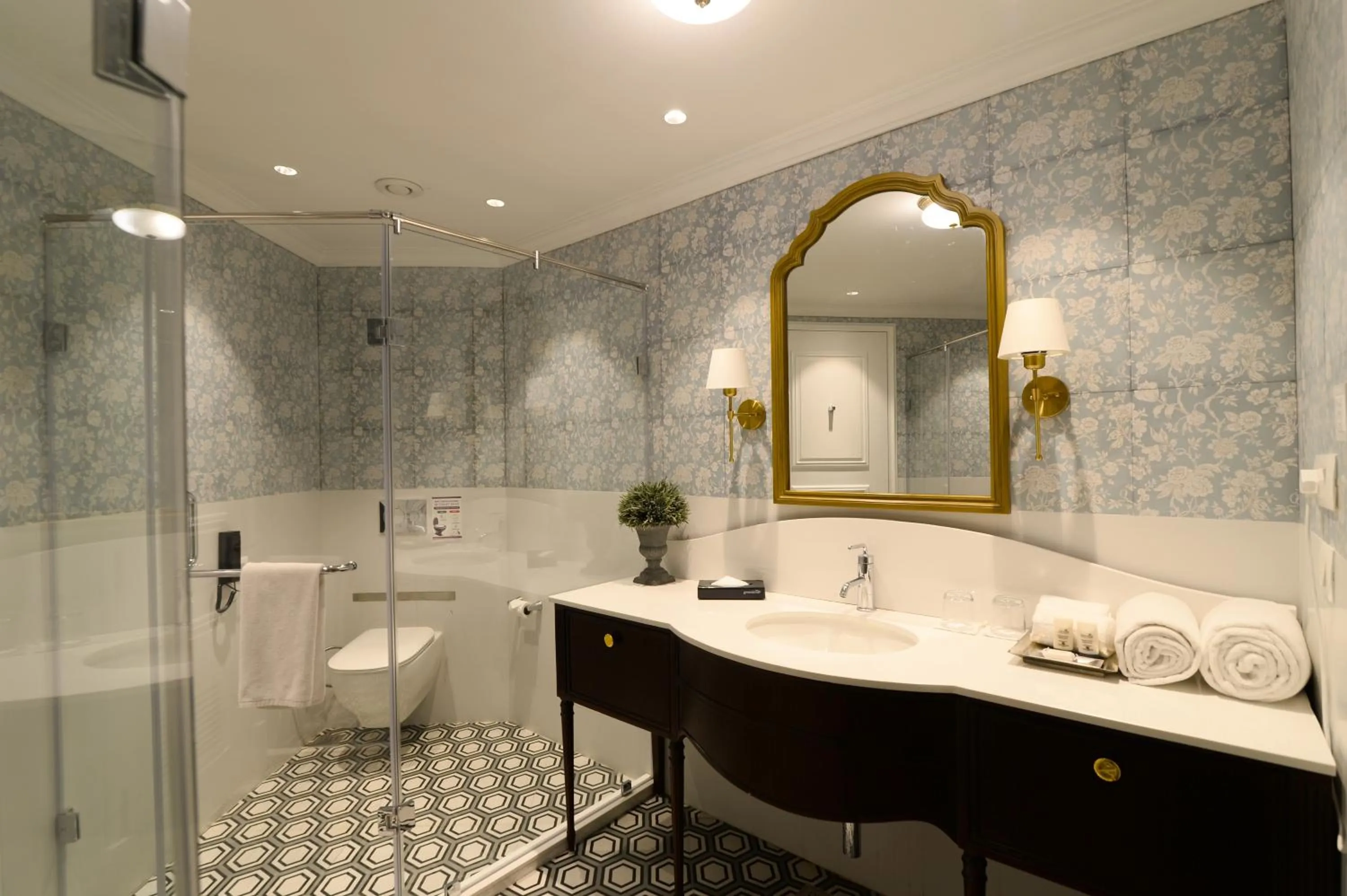 Shower in Royal Orchid Fort Resort Mussoorie