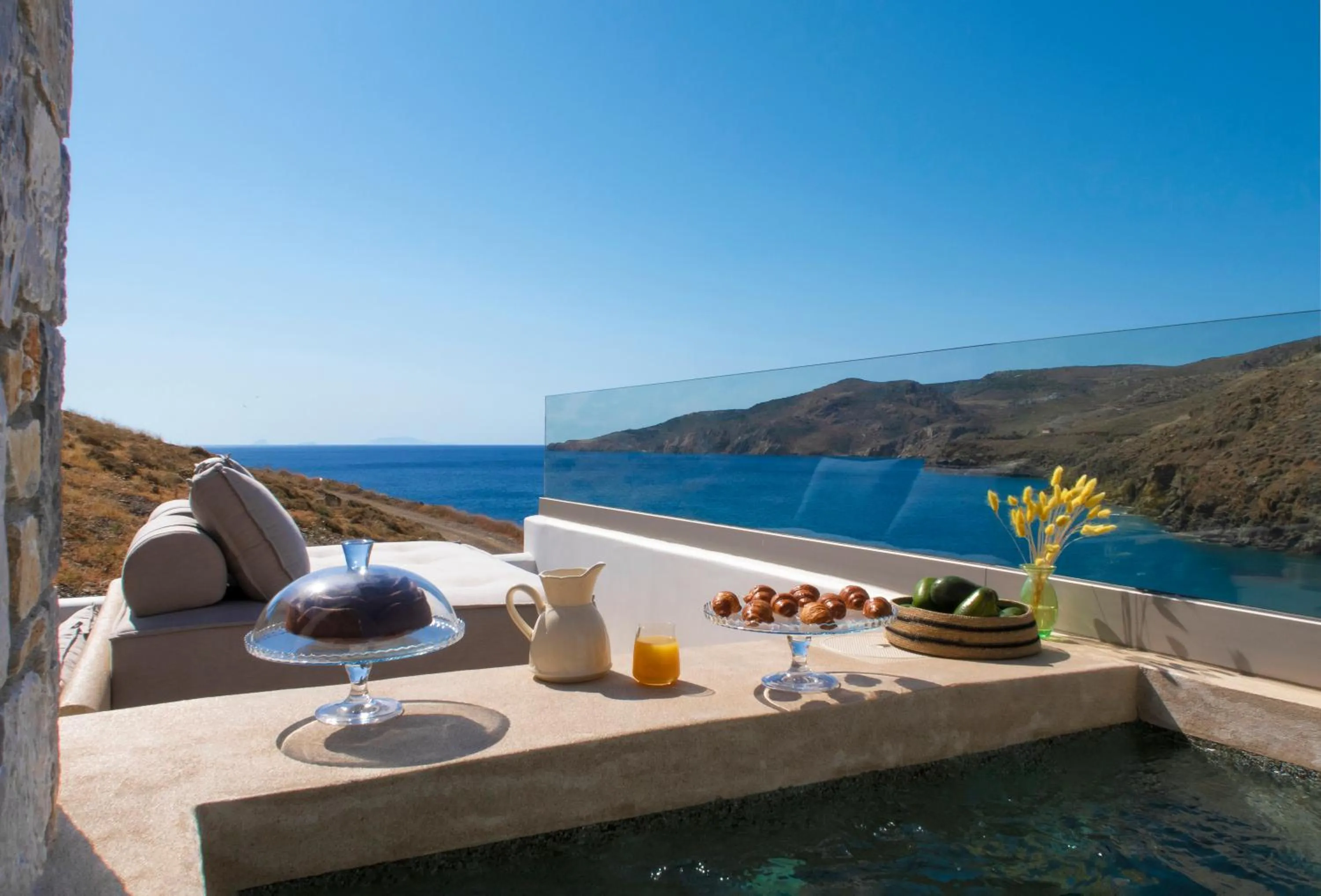 Restaurant/places to eat in Anassa Boutique Hotel