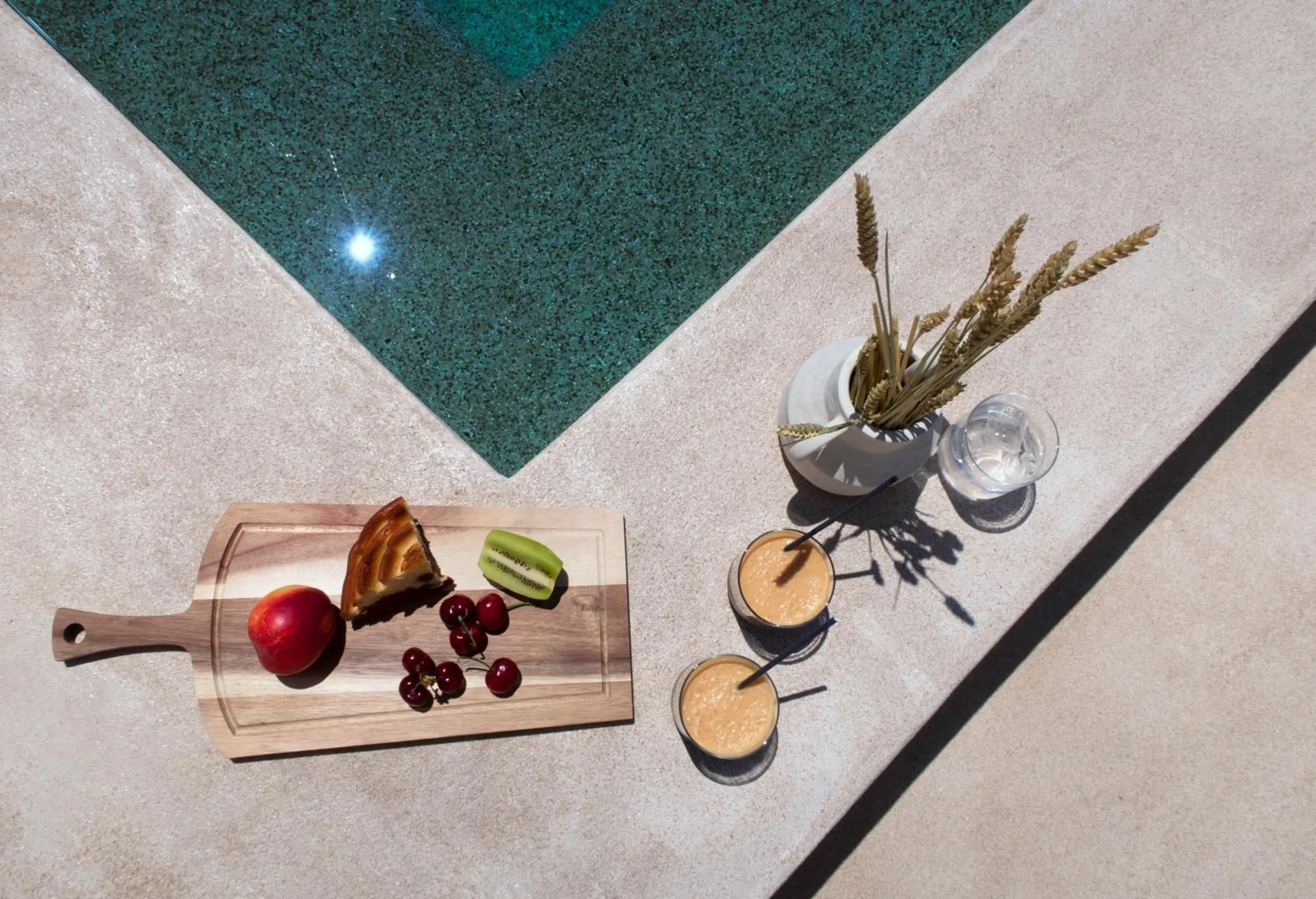 Restaurant/places to eat in Anassa Boutique Hotel