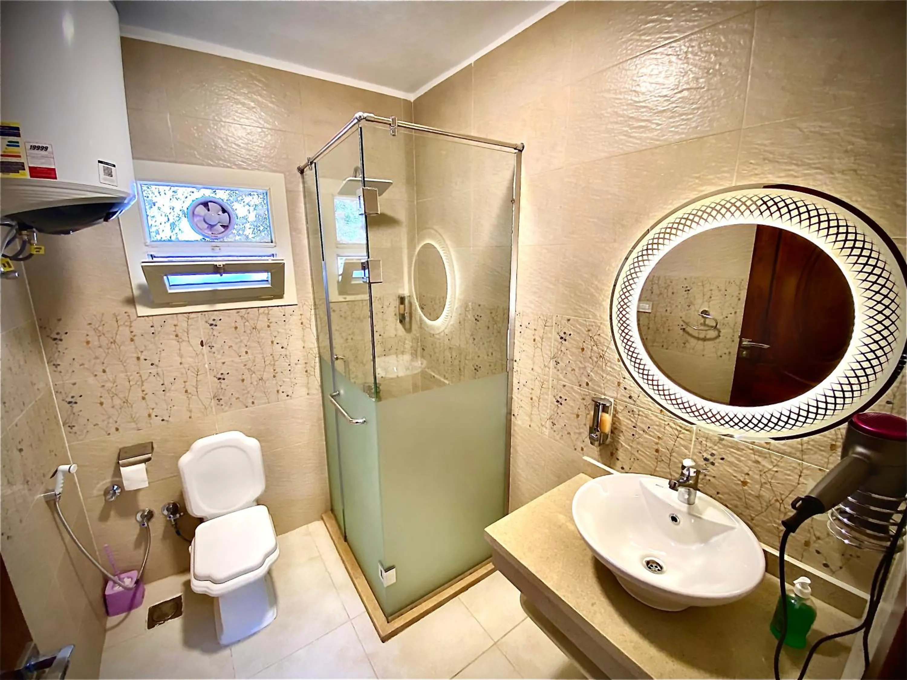 Public Bath in GEM view BOUTIQUE